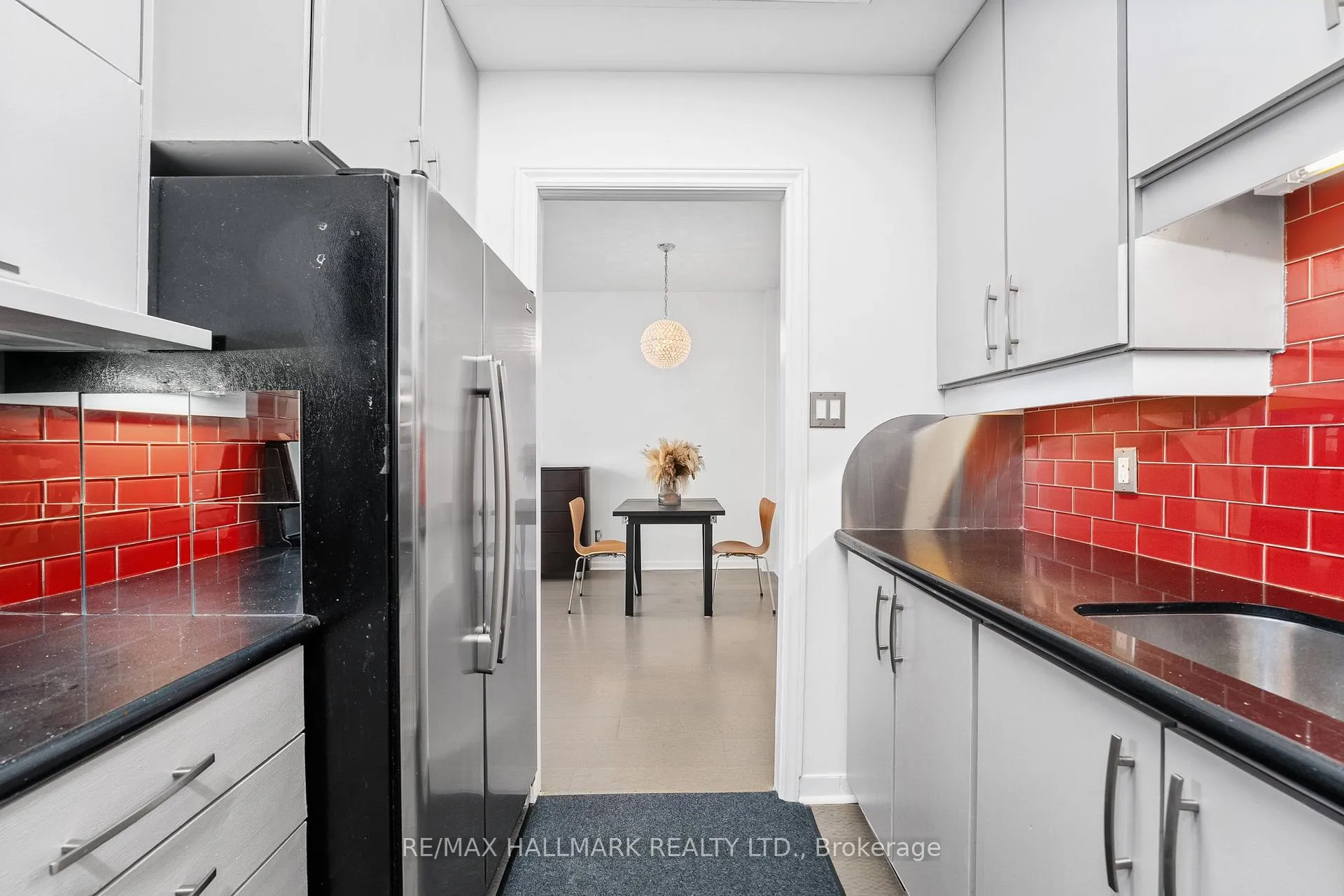 Photo 13 of Unit 508, 300 Coxwell Avenue, Toronto, Greenwood-Coxwell — HOMEH