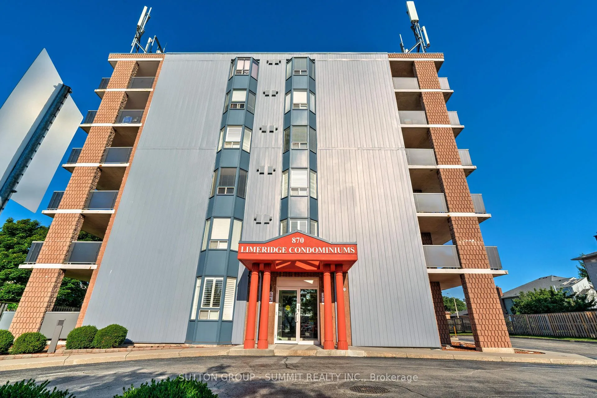 Front of Unit 202, 870 Upper Wentworth Street