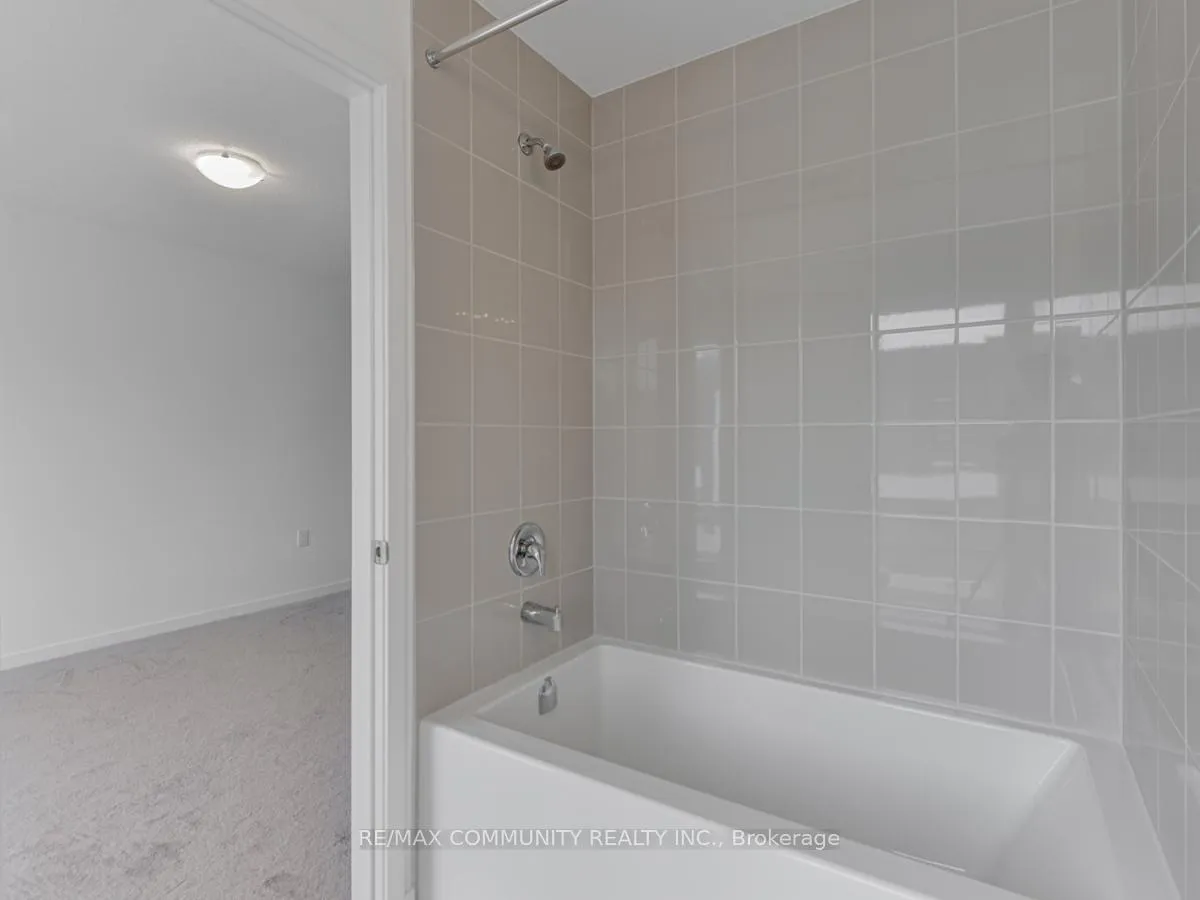 Photo 22 of Unit 32, 799 Heathrow Path, Oshawa, Taunton — HOMEH