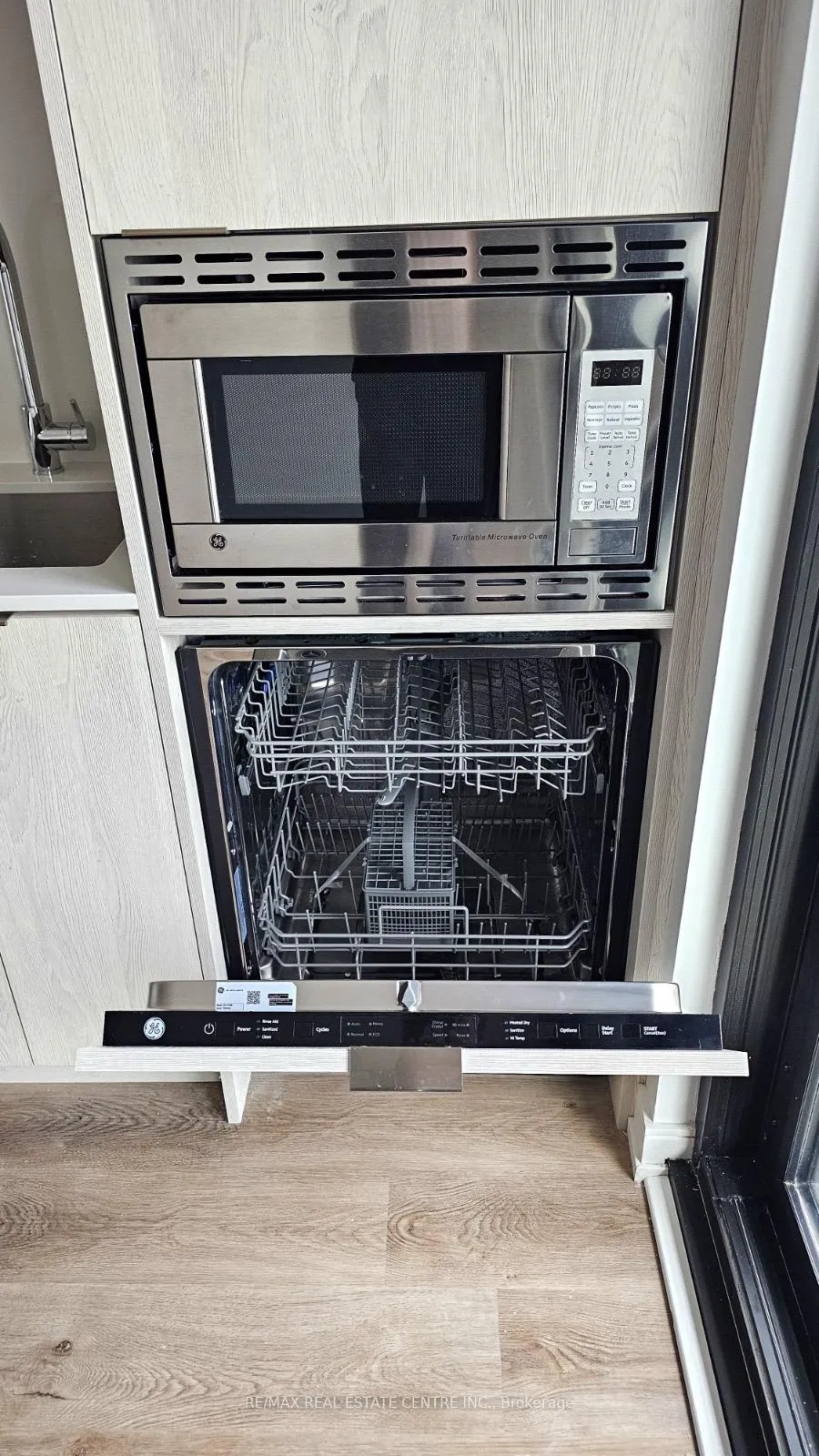 Photo 10 of Unit 1302, 1 Jarvis Street, Hamilton, Beasley — HOMEH