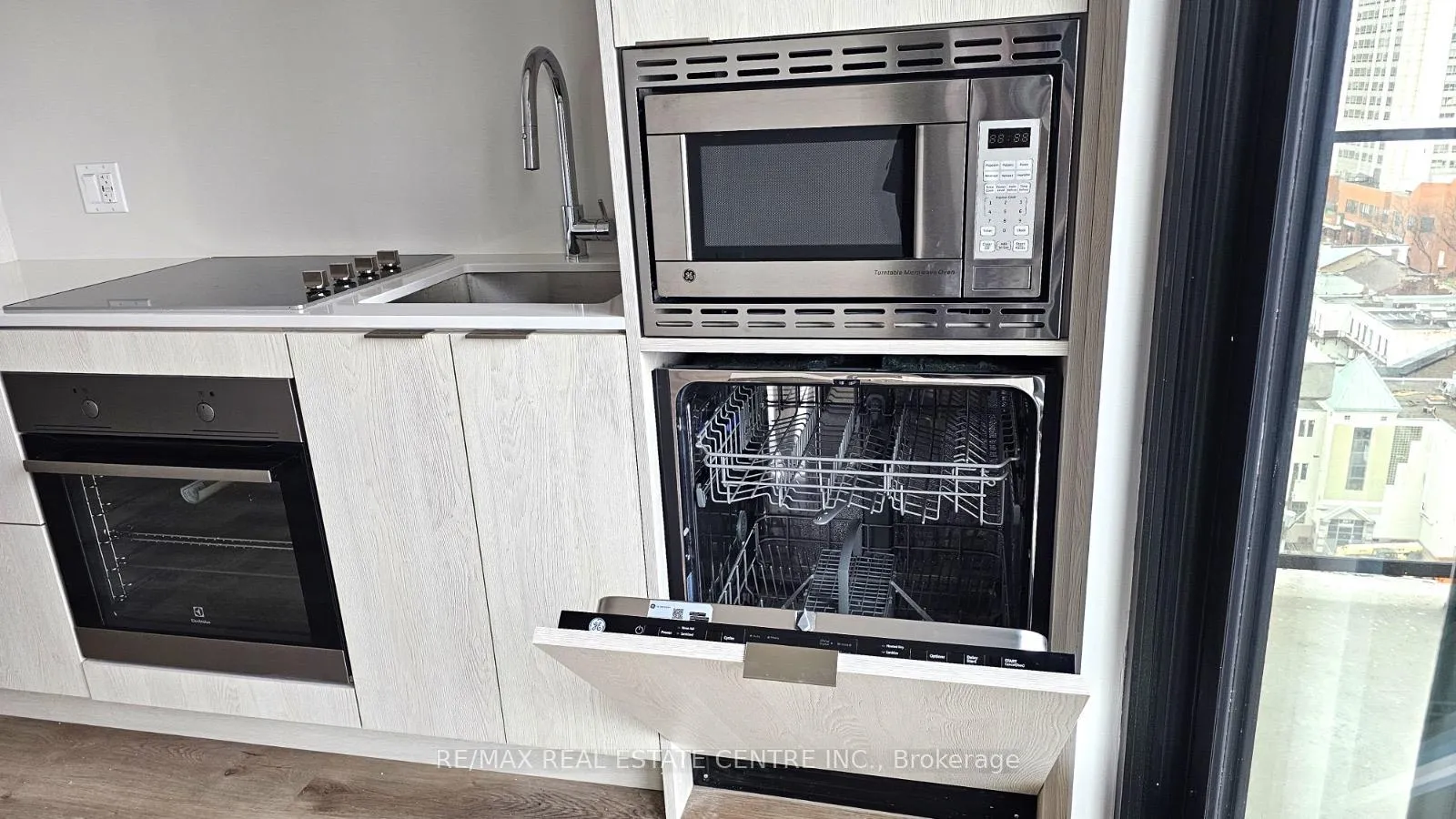 Photo 19 of Unit 1302, 1 Jarvis Street, Hamilton, Beasley — HOMEH