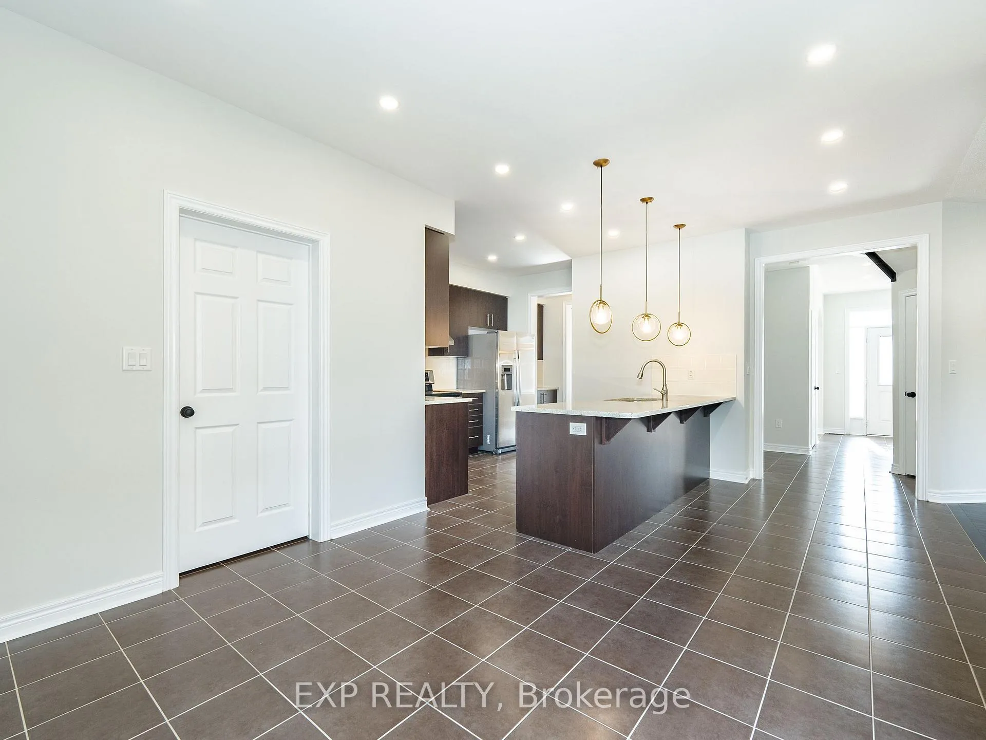 Photo 16 of 26 Bembridge Drive, Markham, Cathedraltown — HOMEH