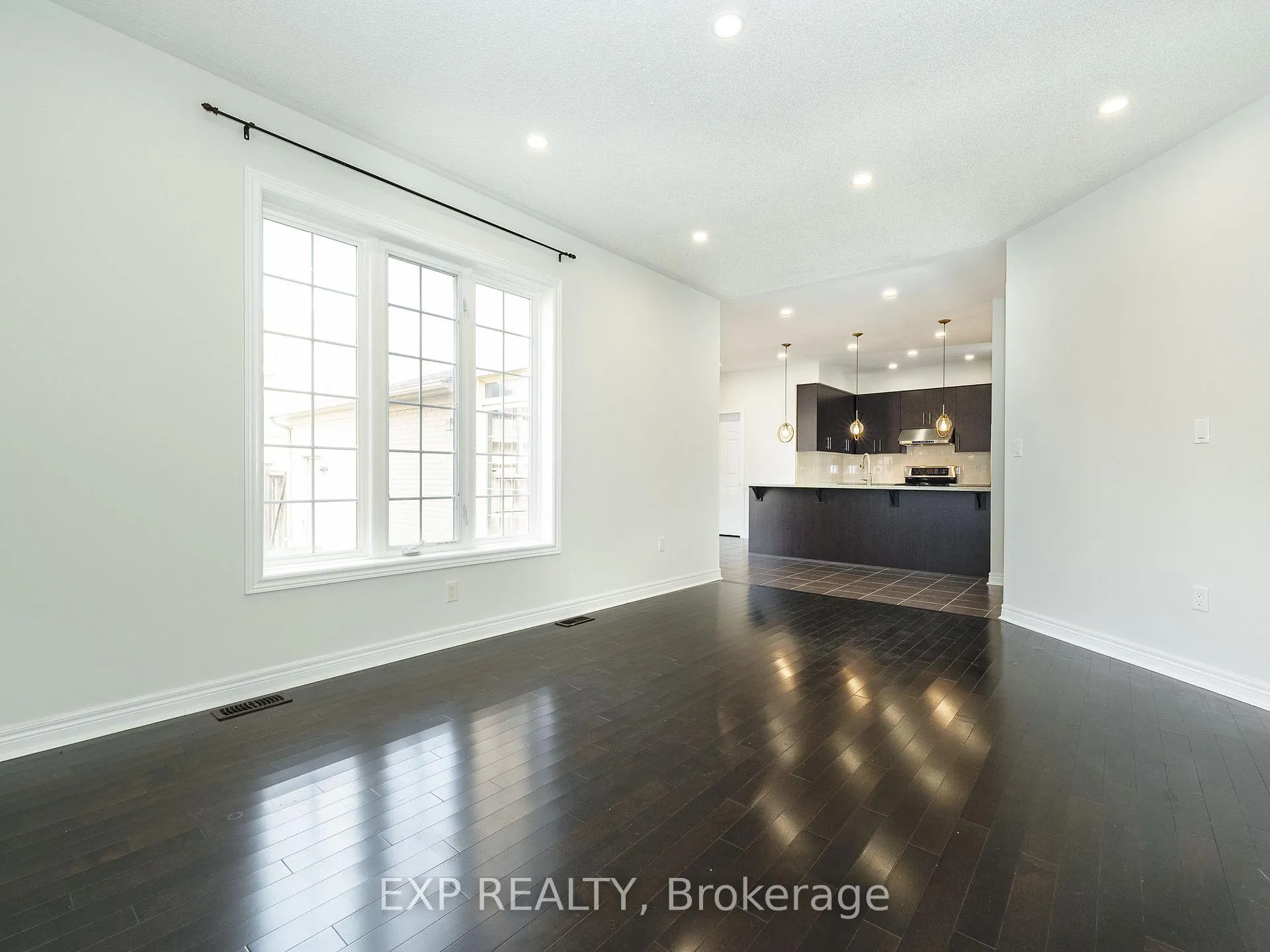 Photo 23 of 26 Bembridge Drive, Markham, Cathedraltown — HOMEH