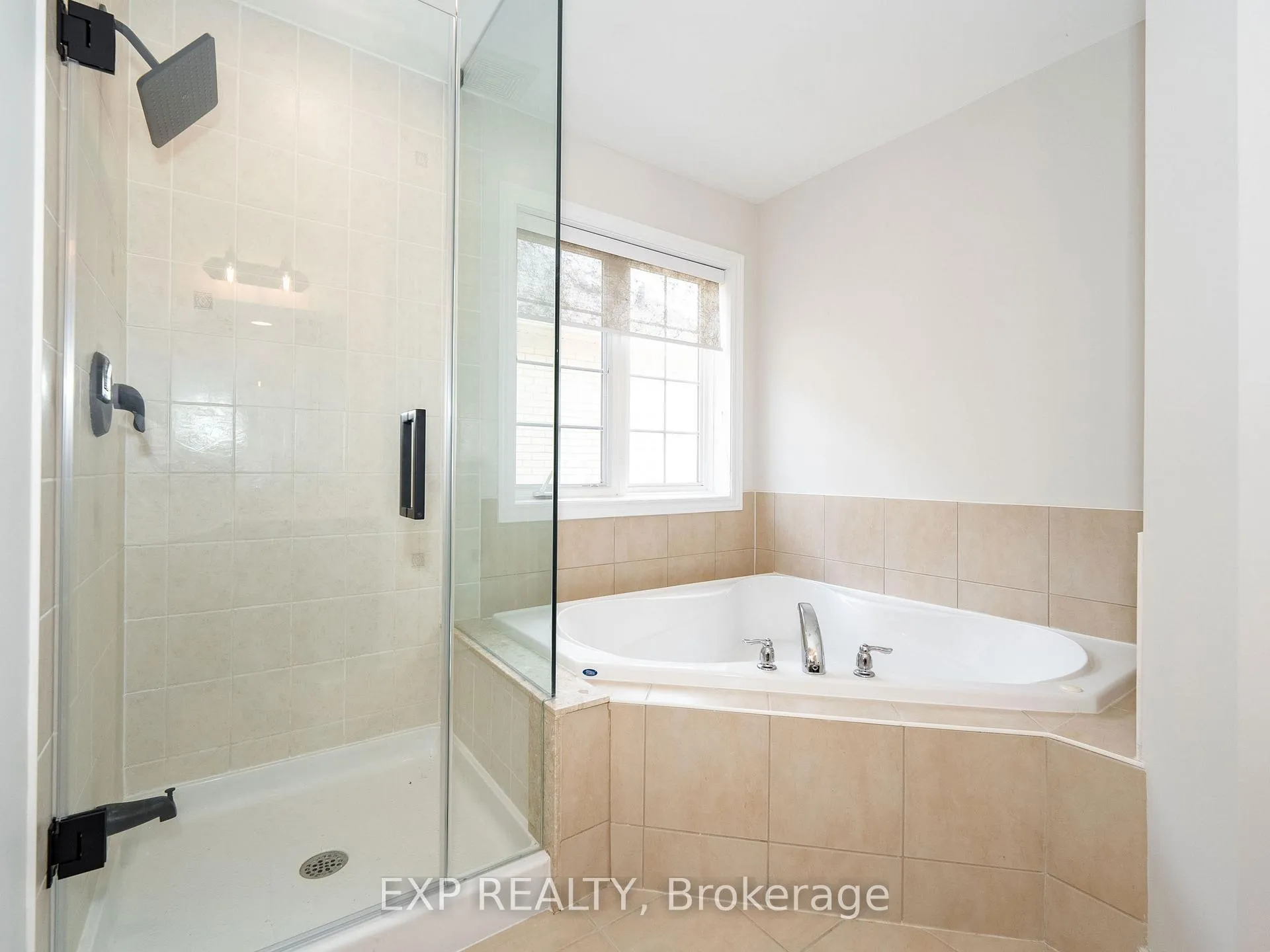 Photo 29 of 26 Bembridge Drive, Markham, Cathedraltown — HOMEH