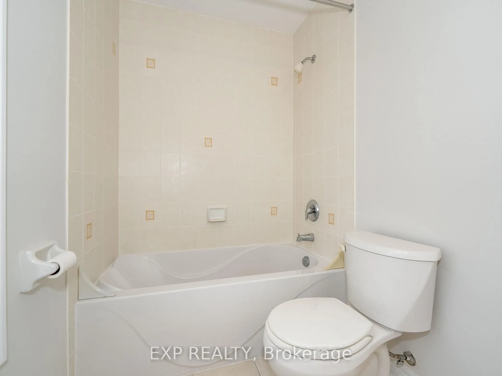 Photo 33 of 26 Bembridge Drive, Markham, Cathedraltown — HOMEH
