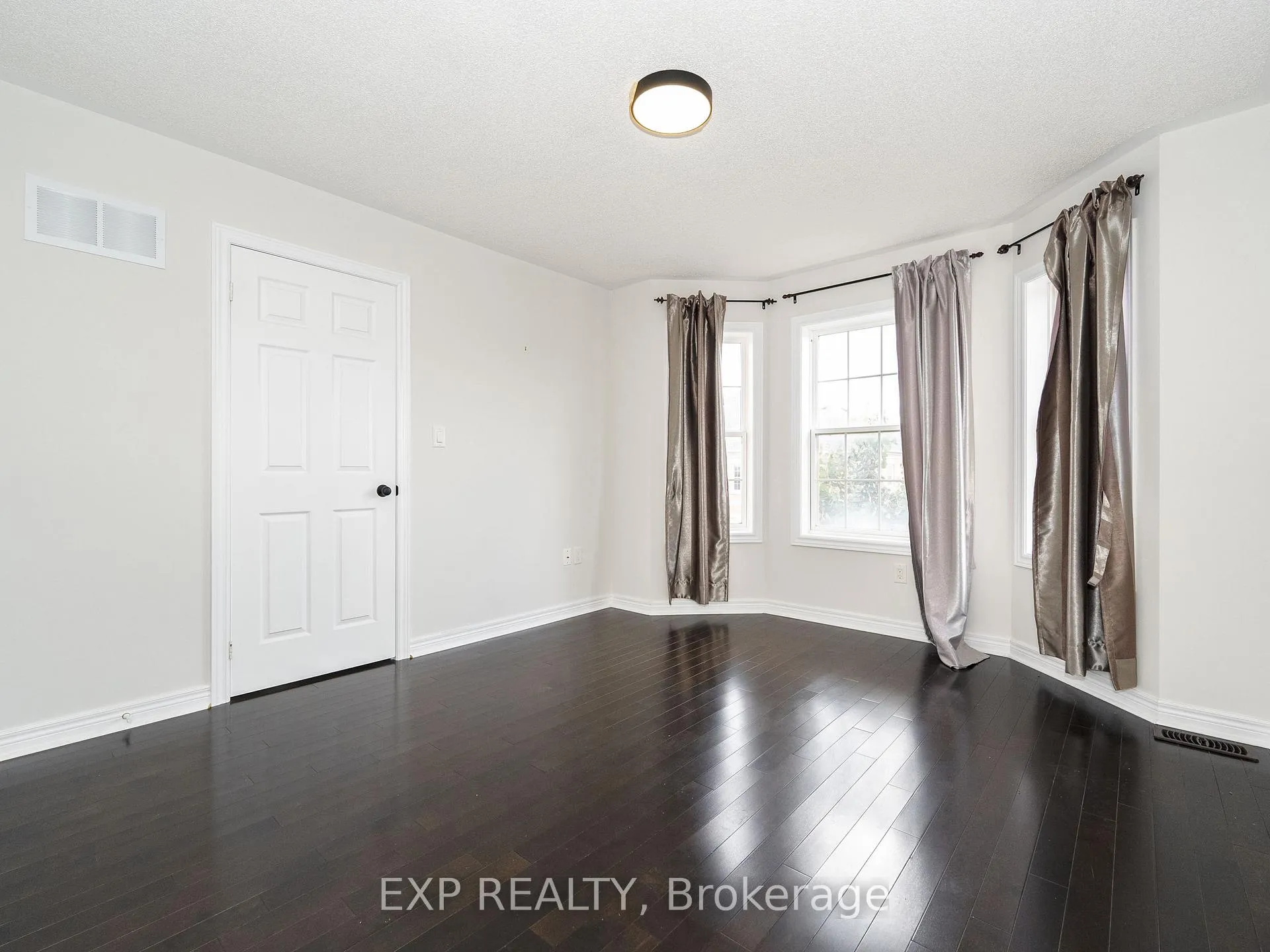 Photo 35 of 26 Bembridge Drive, Markham, Cathedraltown — HOMEH