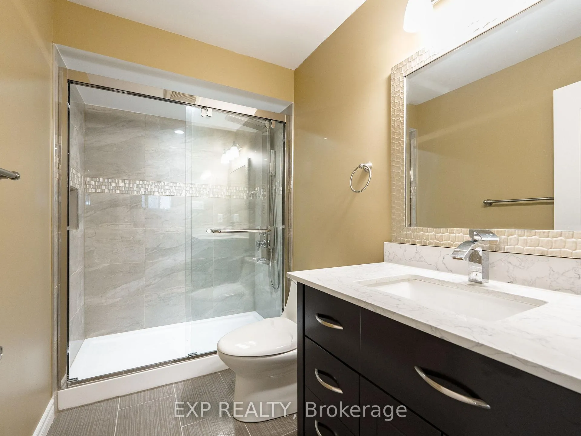 Photo 41 of 26 Bembridge Drive, Markham, Cathedraltown — HOMEH