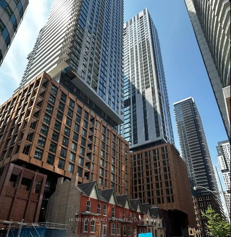Front of Unit 3521, 28 Widmer Street