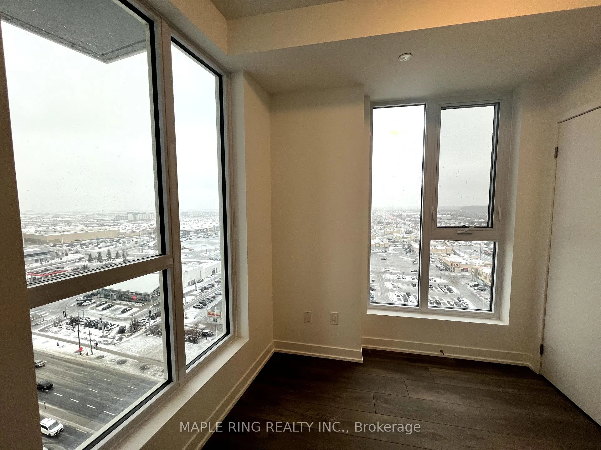 Photo 2 of Unit 1523, 498 Caldari Road, Vaughan, Concord — HOMEH