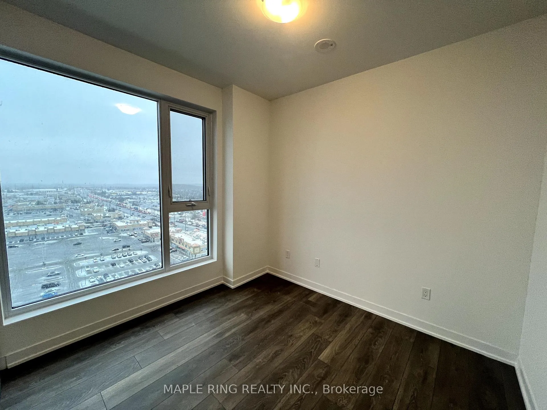 Photo 5 of Unit 1523, 498 Caldari Road, Vaughan, Concord — HOMEH