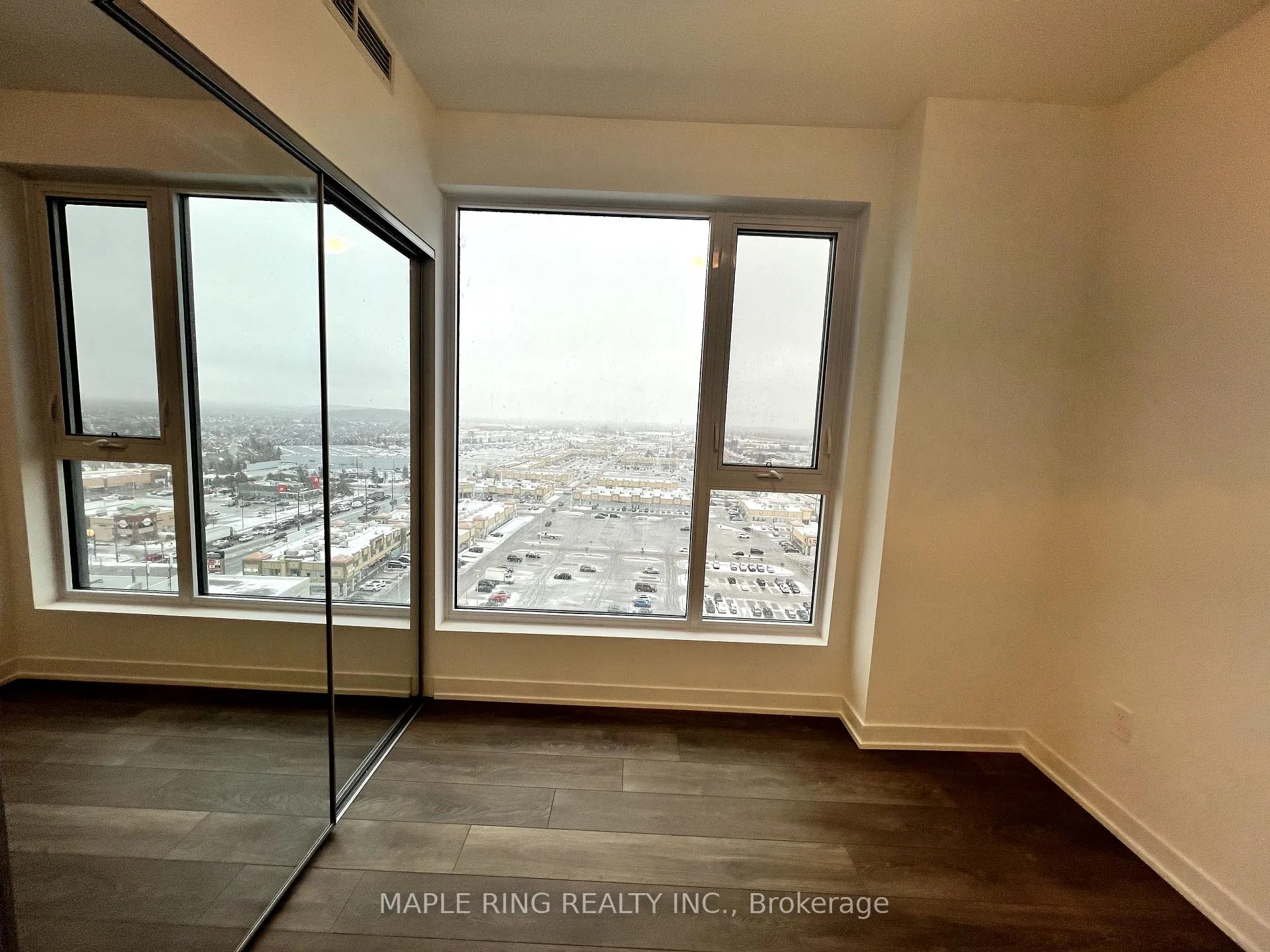 Photo 6 of Unit 1523, 498 Caldari Road, Vaughan, Concord — HOMEH
