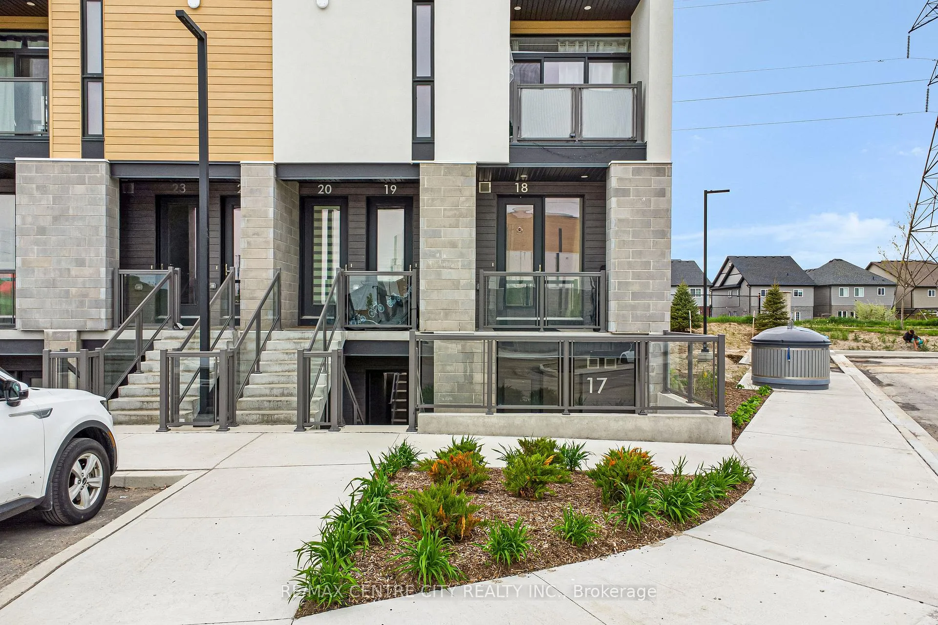 Photo 1 of Unit 17, 142 Foamflower Place, Waterloo — HOMEH