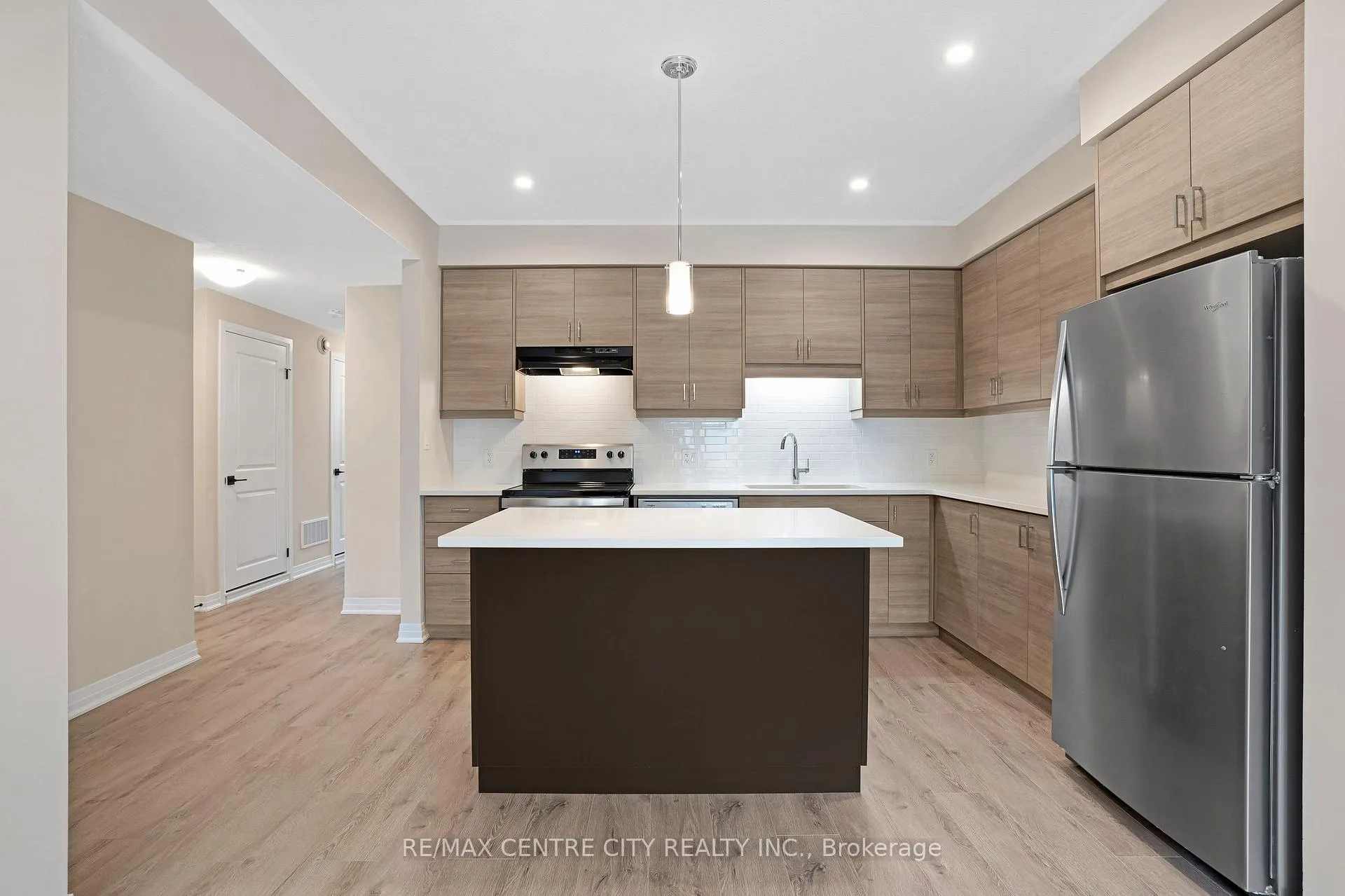 Photo 3 of Unit 17, 142 Foamflower Place, Waterloo — HOMEH