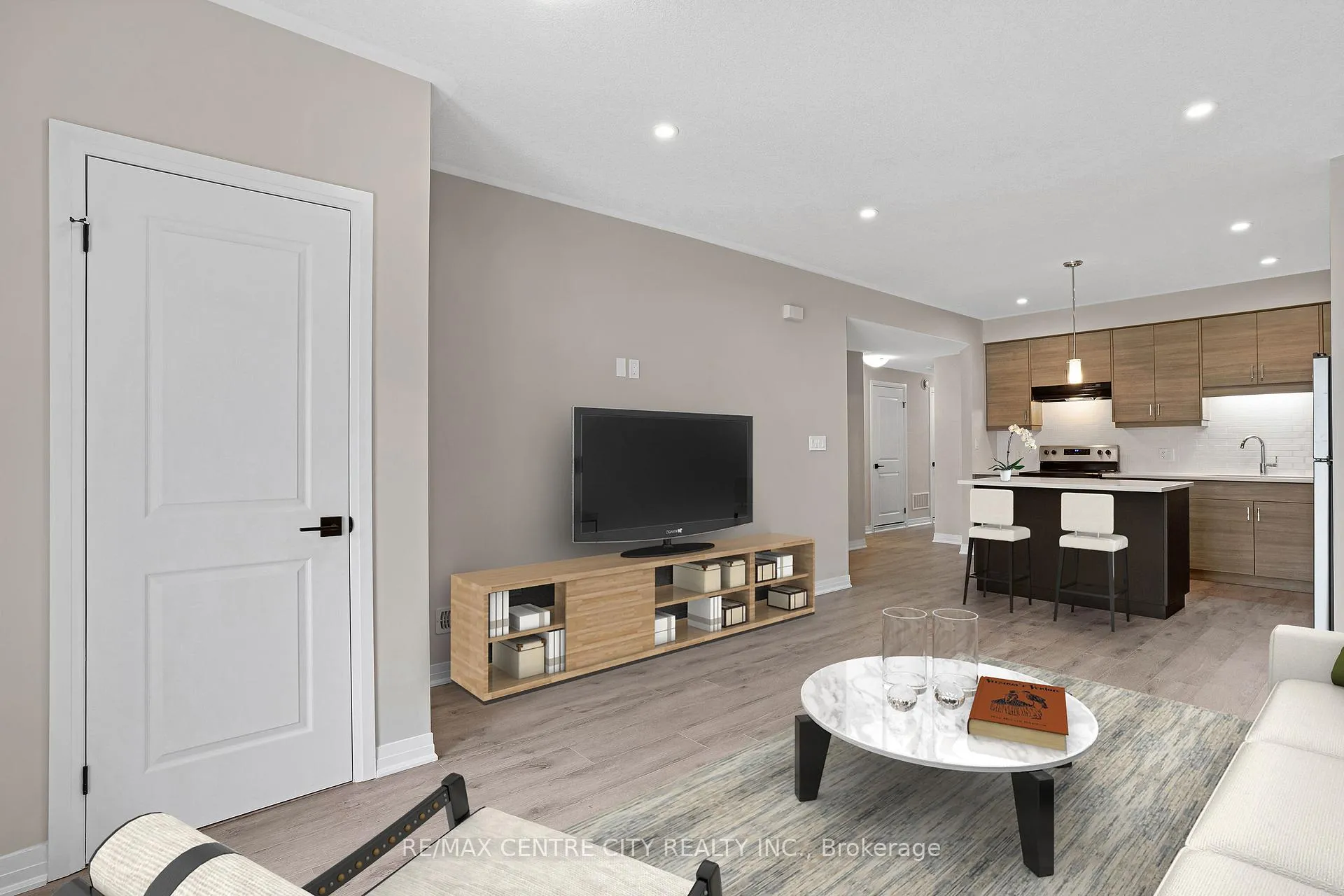 Photo 5 of Unit 17, 142 Foamflower Place, Waterloo — HOMEH
