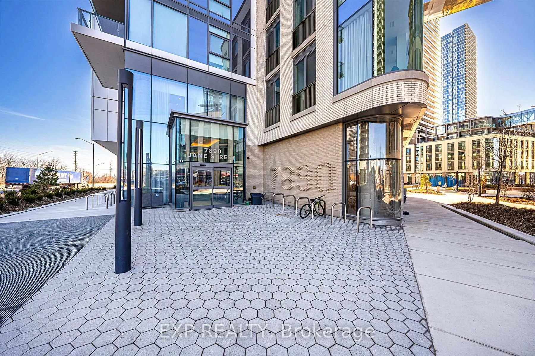 Photo 5 of Unit PH -02, 7890 Jane Street, Vaughan, Concord — HOMEH