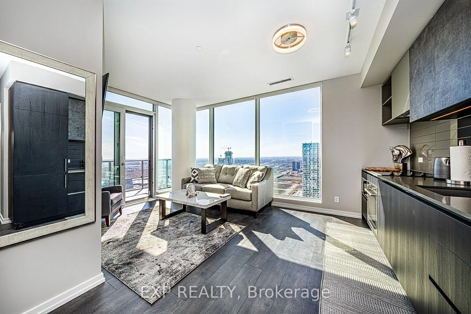 Photo 16 of Unit PH -02, 7890 Jane Street, Vaughan, Concord — HOMEH