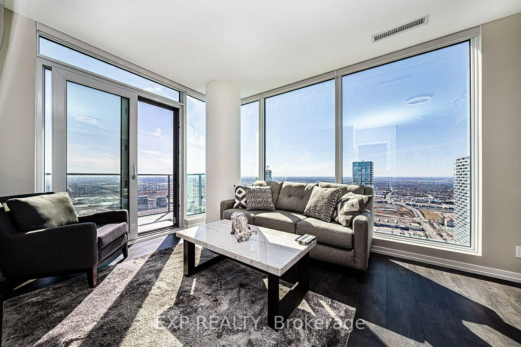 Photo 17 of Unit PH -02, 7890 Jane Street, Vaughan, Concord — HOMEH