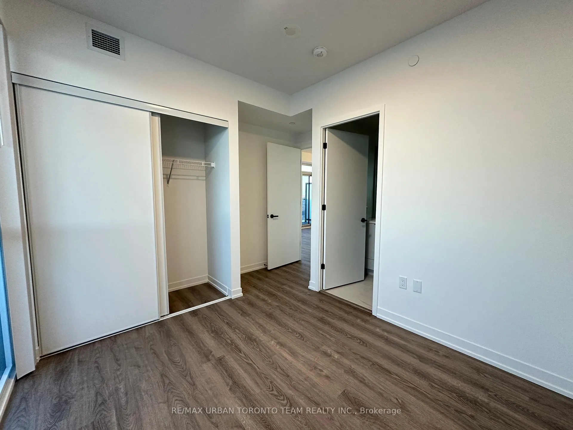 Photo 17 of Unit 2206, 8 Interchange Way, Vaughan, Vaughan Corporate Centre — HOMEH