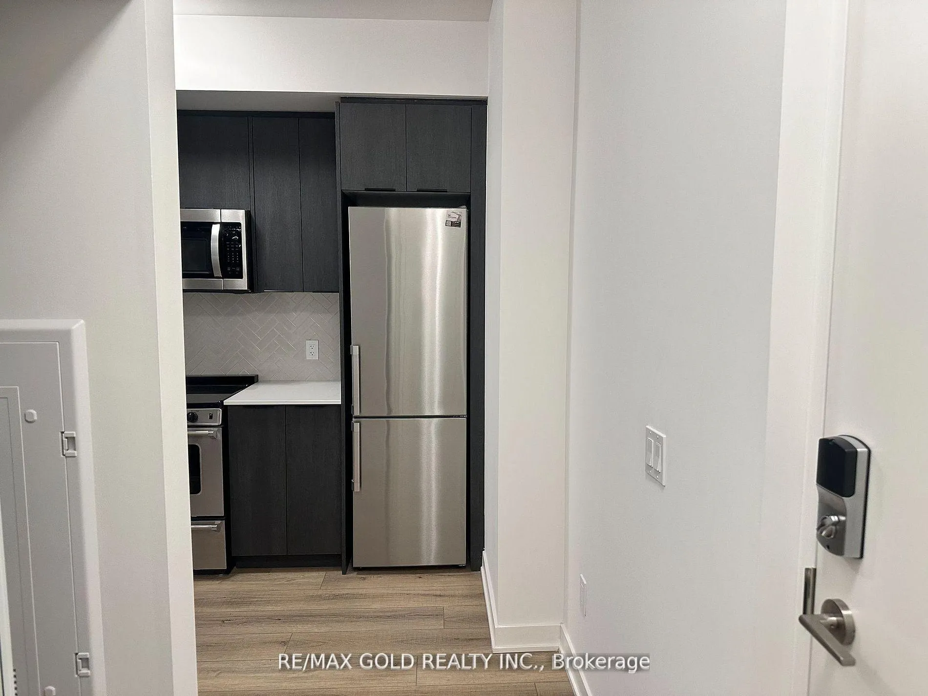Photo 5 of Unit 614, 312 Erb Street W, Waterloo — HOMEH