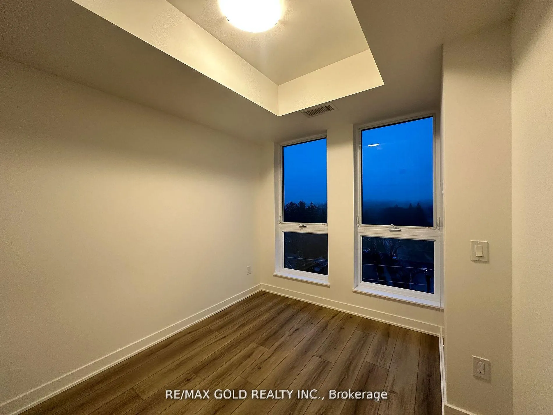 Photo 9 of Unit 614, 312 Erb Street W, Waterloo — HOMEH