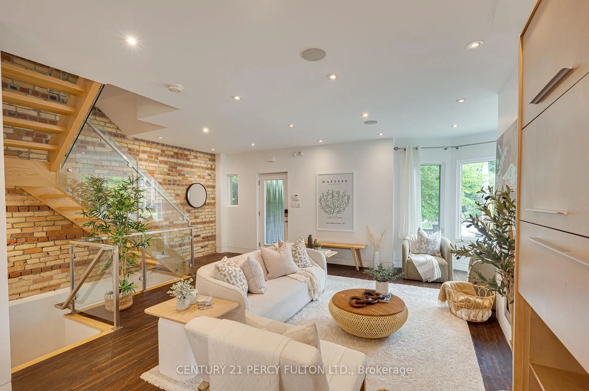 Photo 3 of 22 Columbine Avenue, Toronto, The Beaches — HOMEH