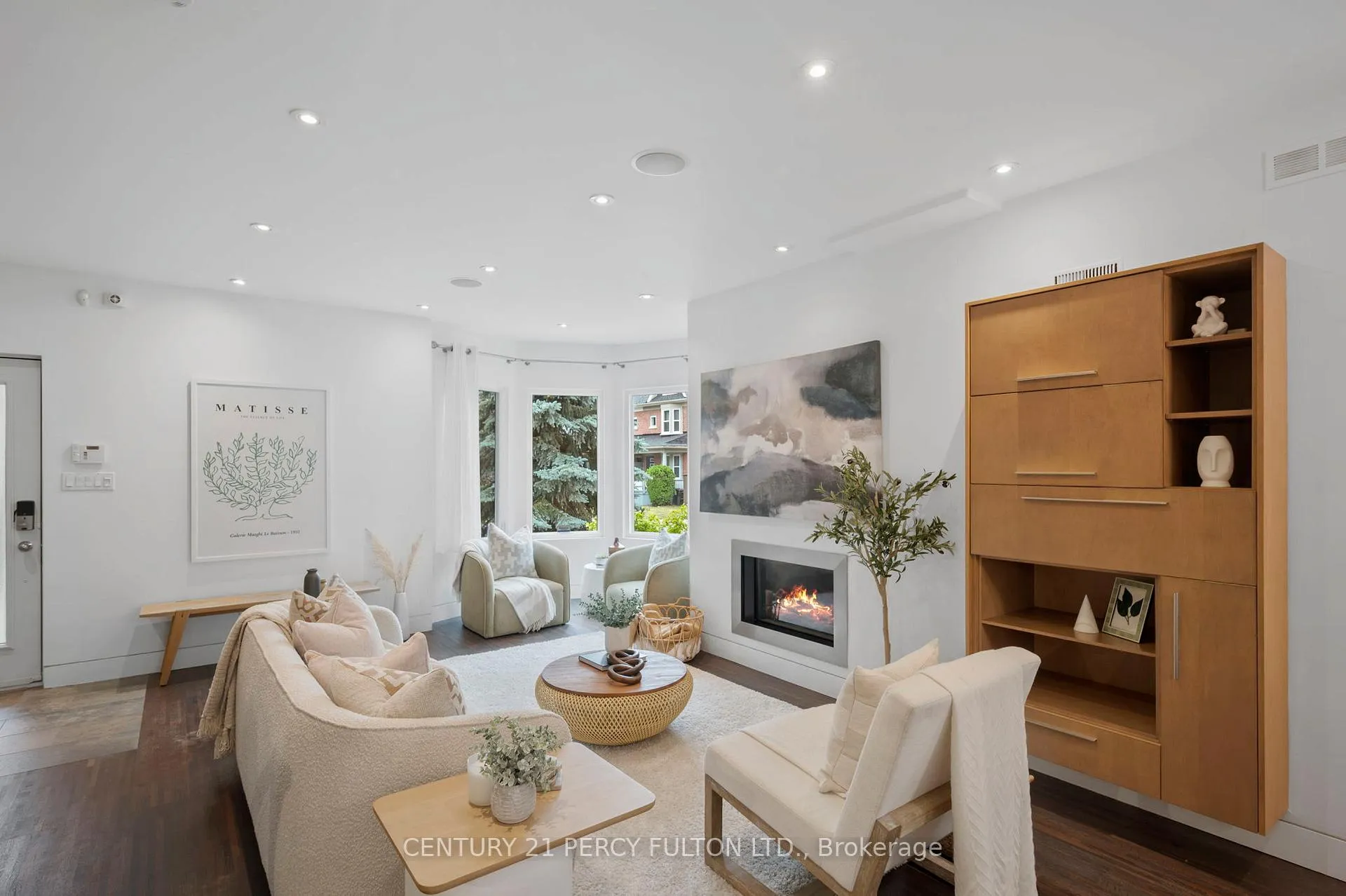 Photo 5 of 22 Columbine Avenue, Toronto, The Beaches — HOMEH
