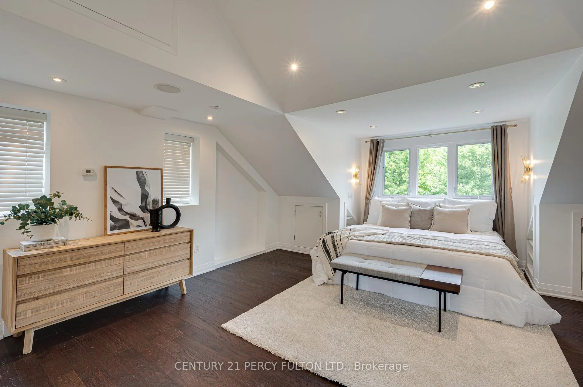 Photo 32 of 22 Columbine Avenue, Toronto, The Beaches — HOMEH