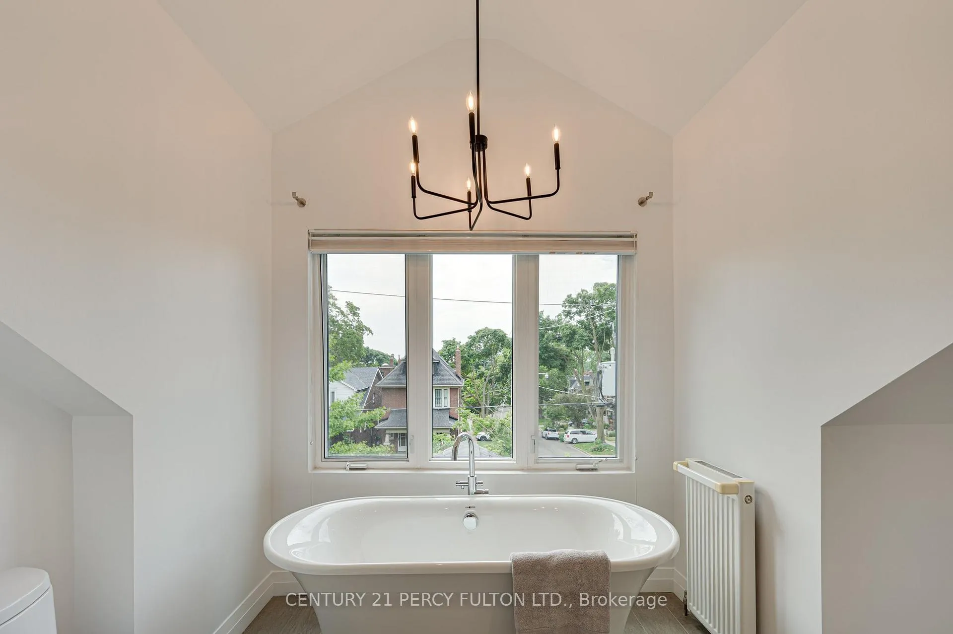 Photo 36 of 22 Columbine Avenue, Toronto, The Beaches — HOMEH