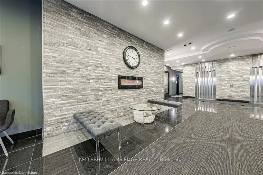 Photo 3 of Unit 115, 135 James Street S, Hamilton, Durand — HOMEH