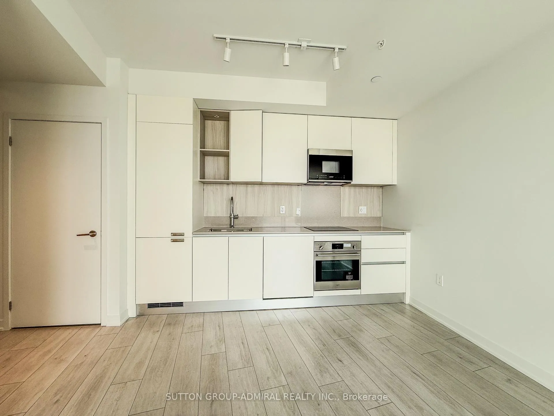 Photo 3 of Unit 2906, 39 Mary Street, Barrie, City Centre — HOMEH