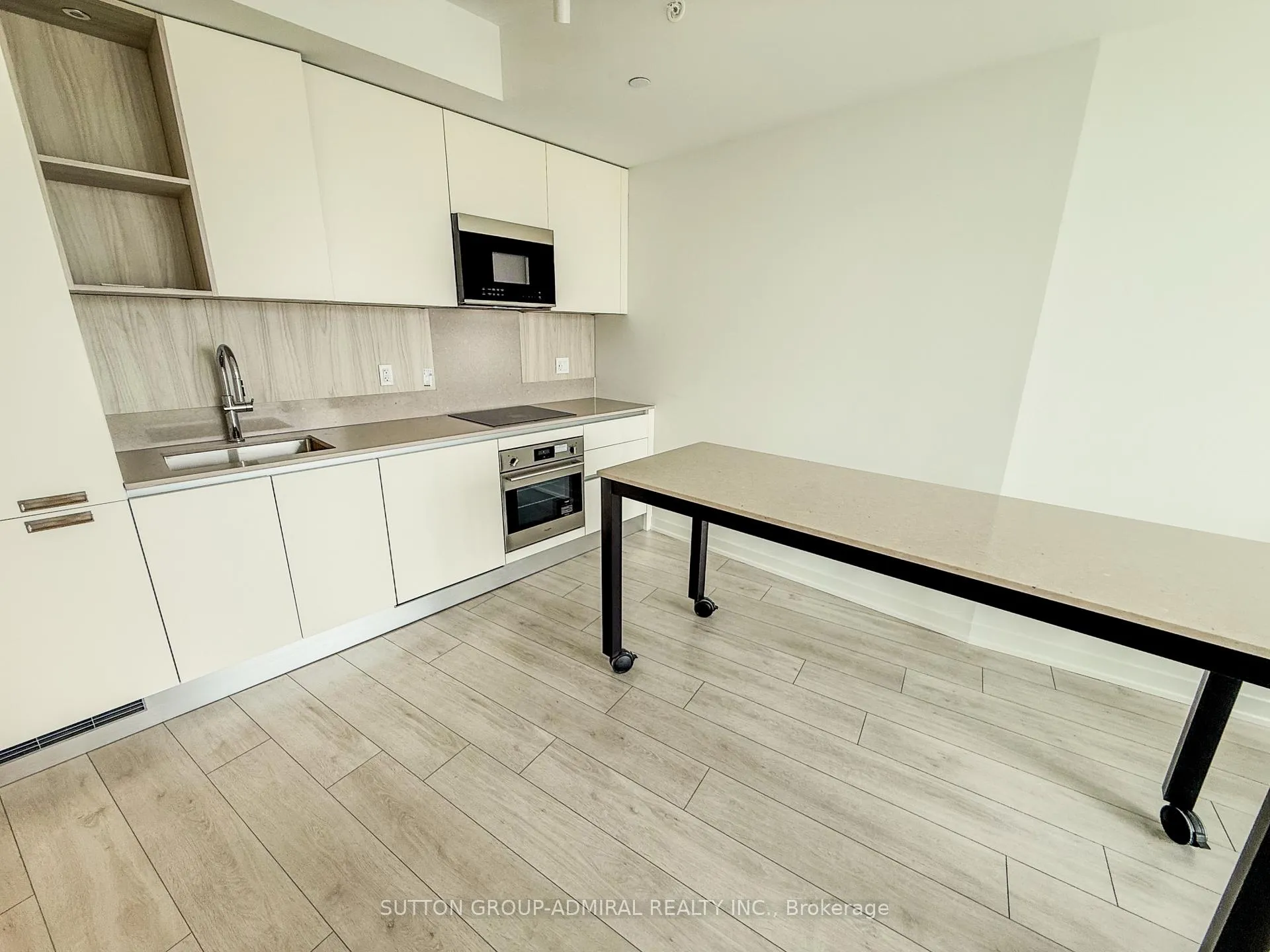 Photo 5 of Unit 2906, 39 Mary Street, Barrie, City Centre — HOMEH