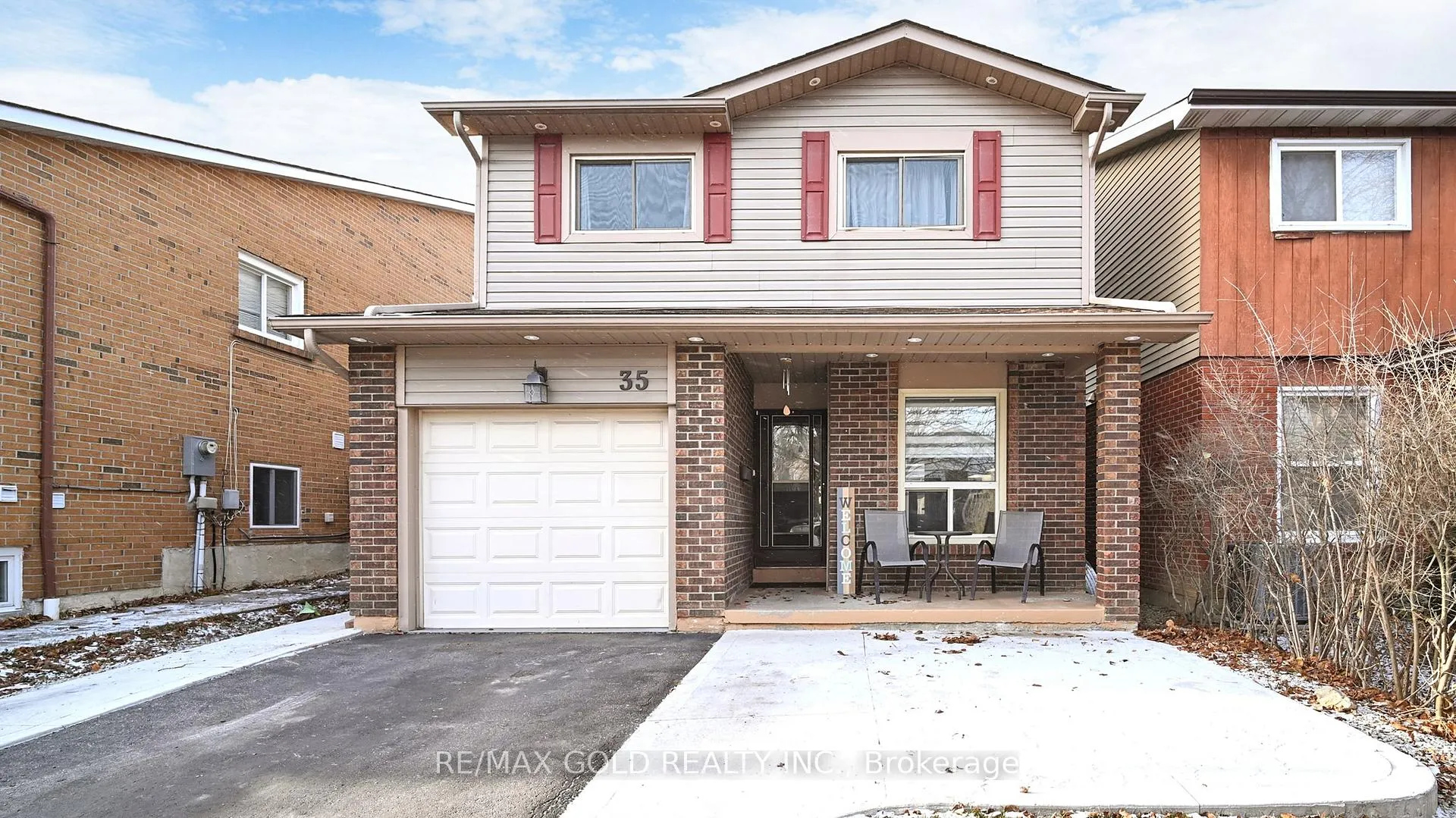 Photo 2 of 35 Lady Stewart Boulevard, Brampton, Westgate — HOMEH