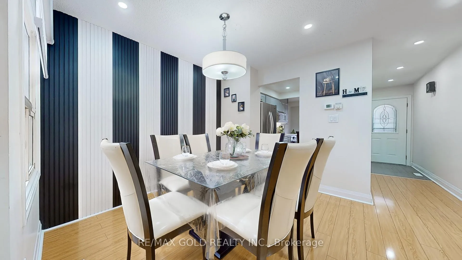 Photo 8 of 35 Lady Stewart Boulevard, Brampton, Westgate — HOMEH