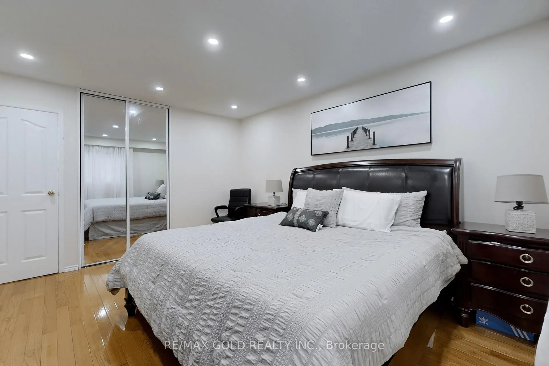 Photo 19 of 35 Lady Stewart Boulevard, Brampton, Westgate — HOMEH