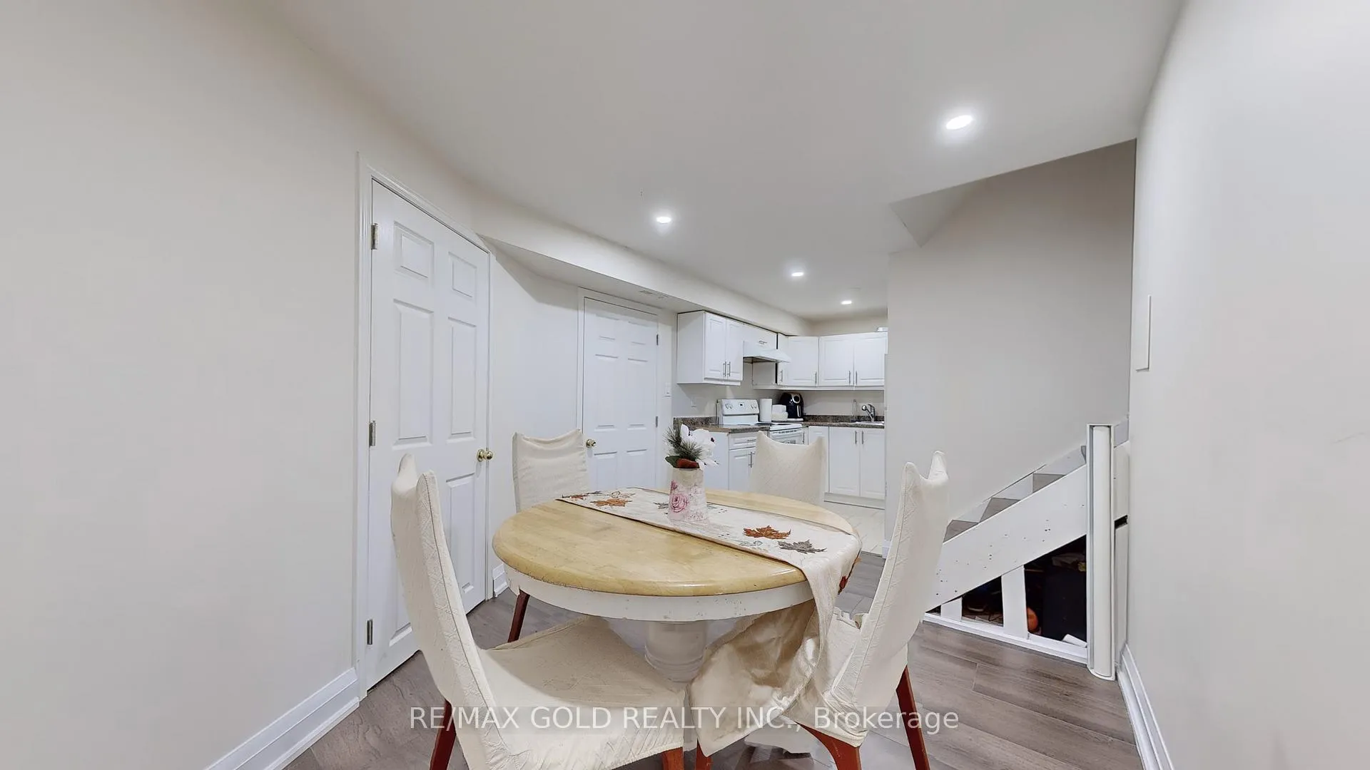 Photo 31 of 35 Lady Stewart Boulevard, Brampton, Westgate — HOMEH