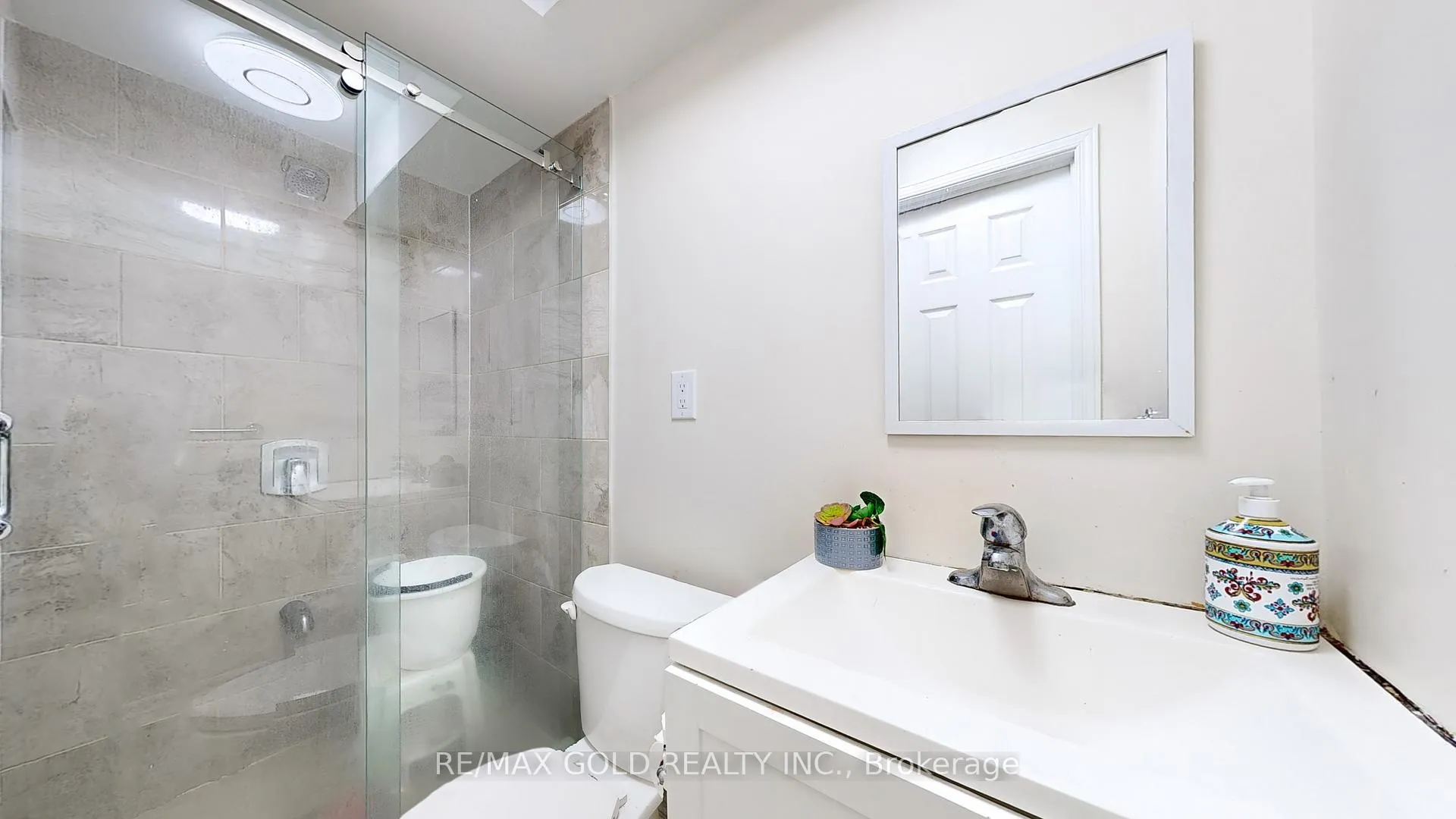 Photo 34 of 35 Lady Stewart Boulevard, Brampton, Westgate — HOMEH