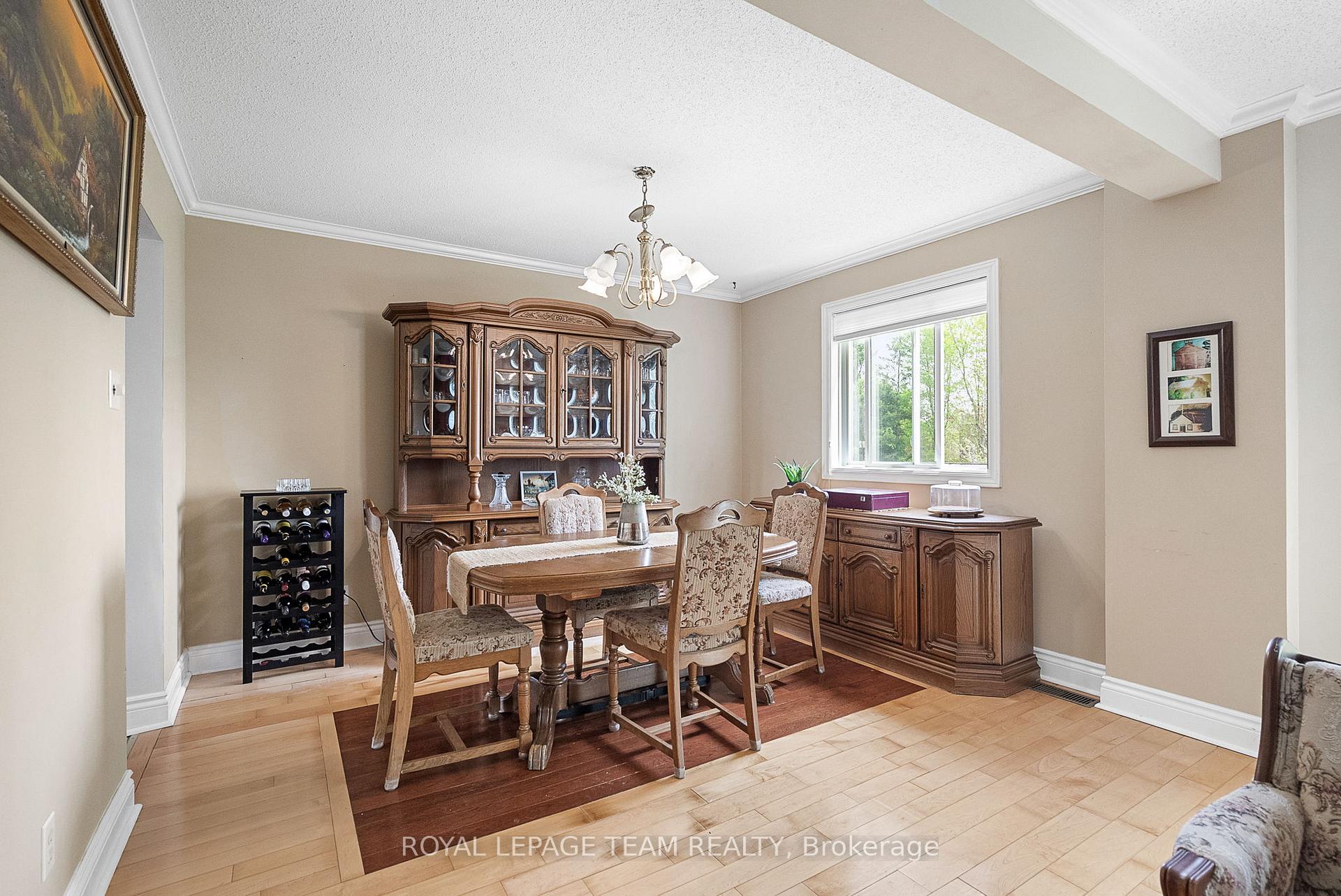 Photo 7 of 115 Cricket Crescent, Ottawa, Dunrobin Shores — HOMEH