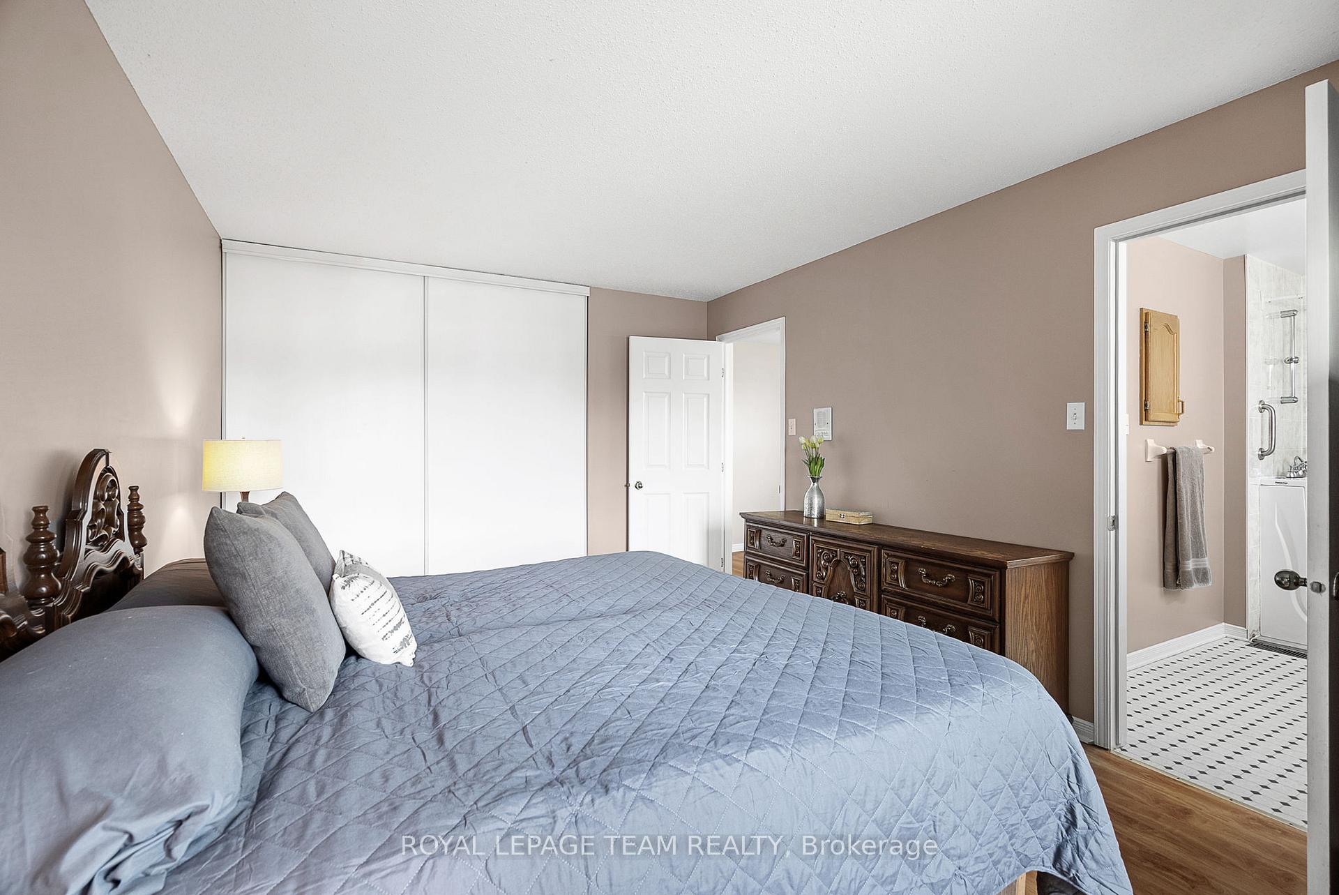 Photo 17 of 115 Cricket Crescent, Ottawa, Dunrobin Shores — HOMEH