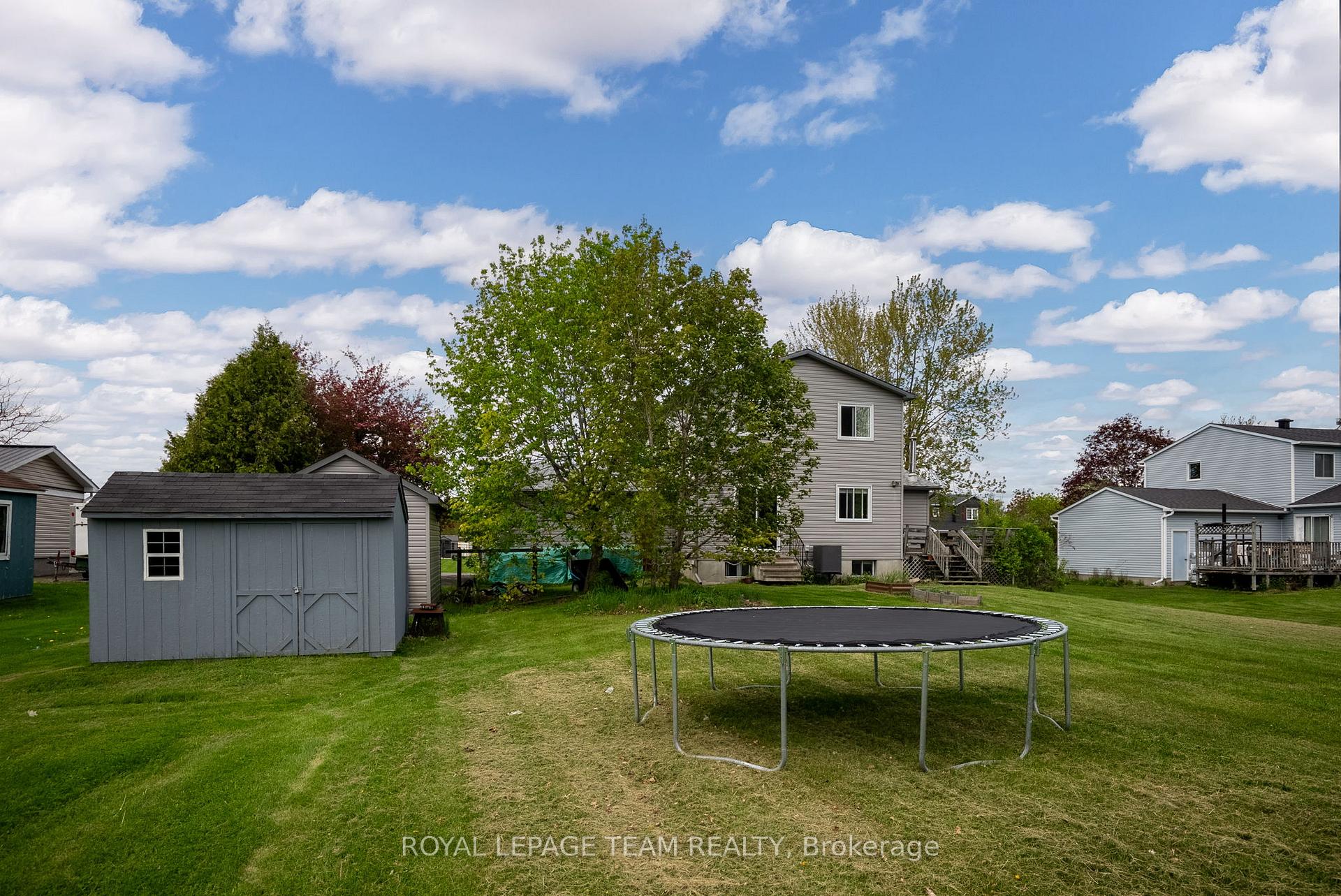 Photo 30 of 115 Cricket Crescent, Ottawa, Dunrobin Shores — HOMEH