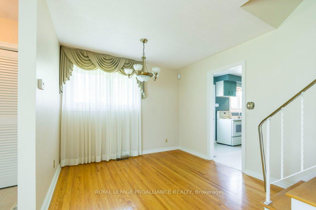 Photo 8 of 41 Parkdale Drive, Belleville, Belleville Ward — HOMEH