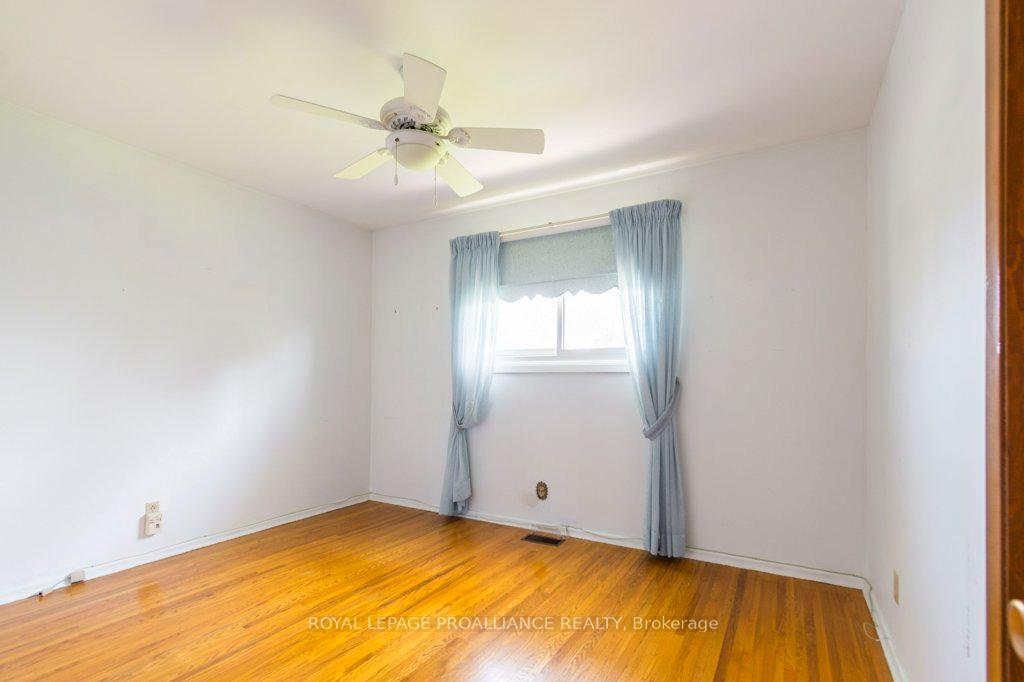 Photo 13 of 41 Parkdale Drive, Belleville, Belleville Ward — HOMEH