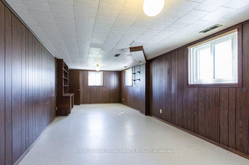 Photo 19 of 41 Parkdale Drive, Belleville, Belleville Ward — HOMEH