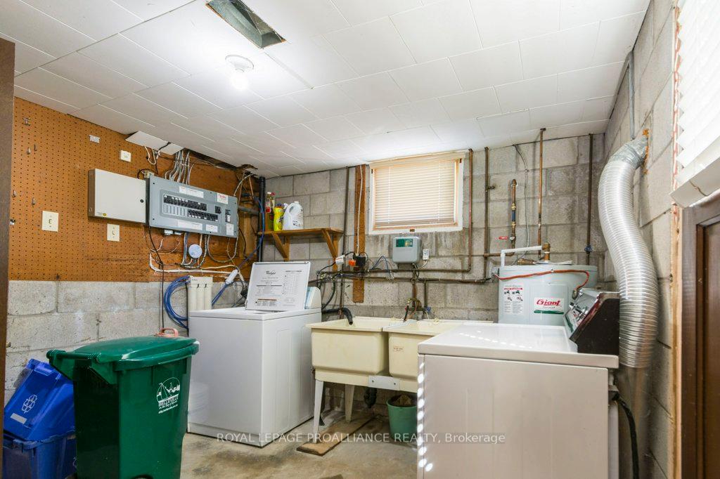 Photo 21 of 41 Parkdale Drive, Belleville, Belleville Ward — HOMEH