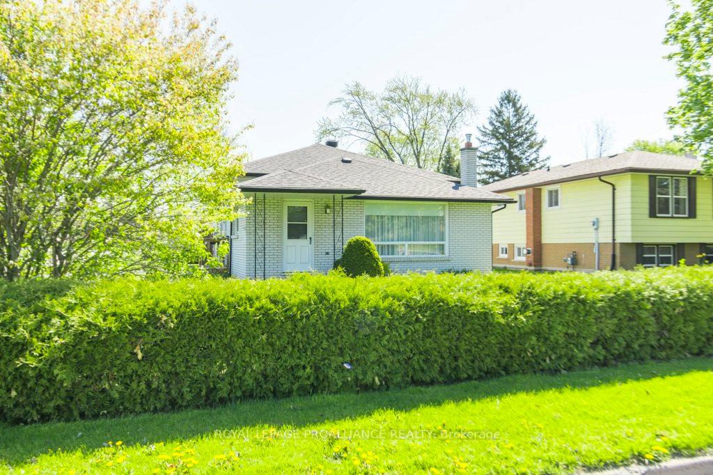 Photo 26 of 41 Parkdale Drive, Belleville, Belleville Ward — HOMEH