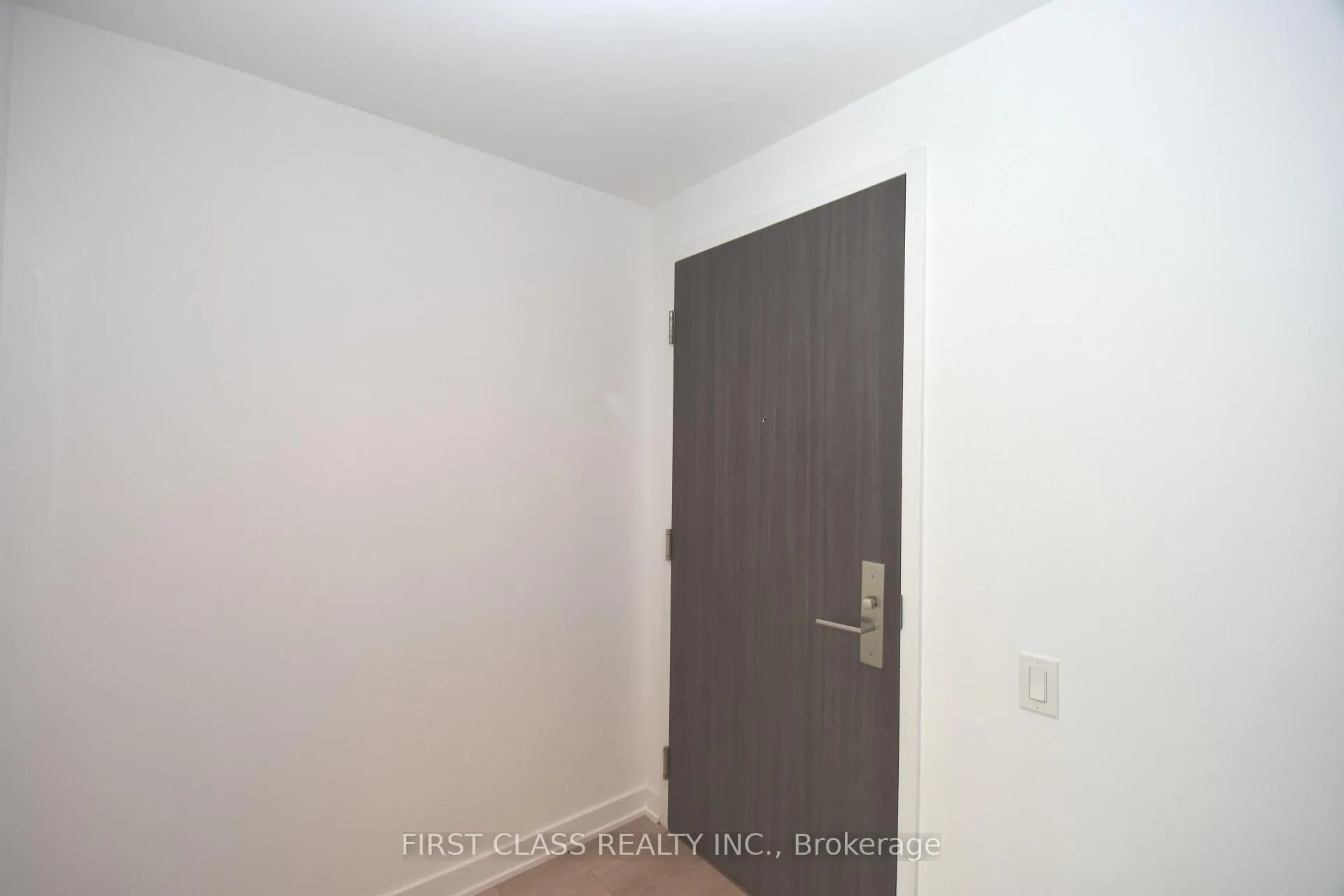 Photo 5 of Unit 2712, 185 Roehampton Avenue, Toronto, Mount Pleasant West — HOMEH