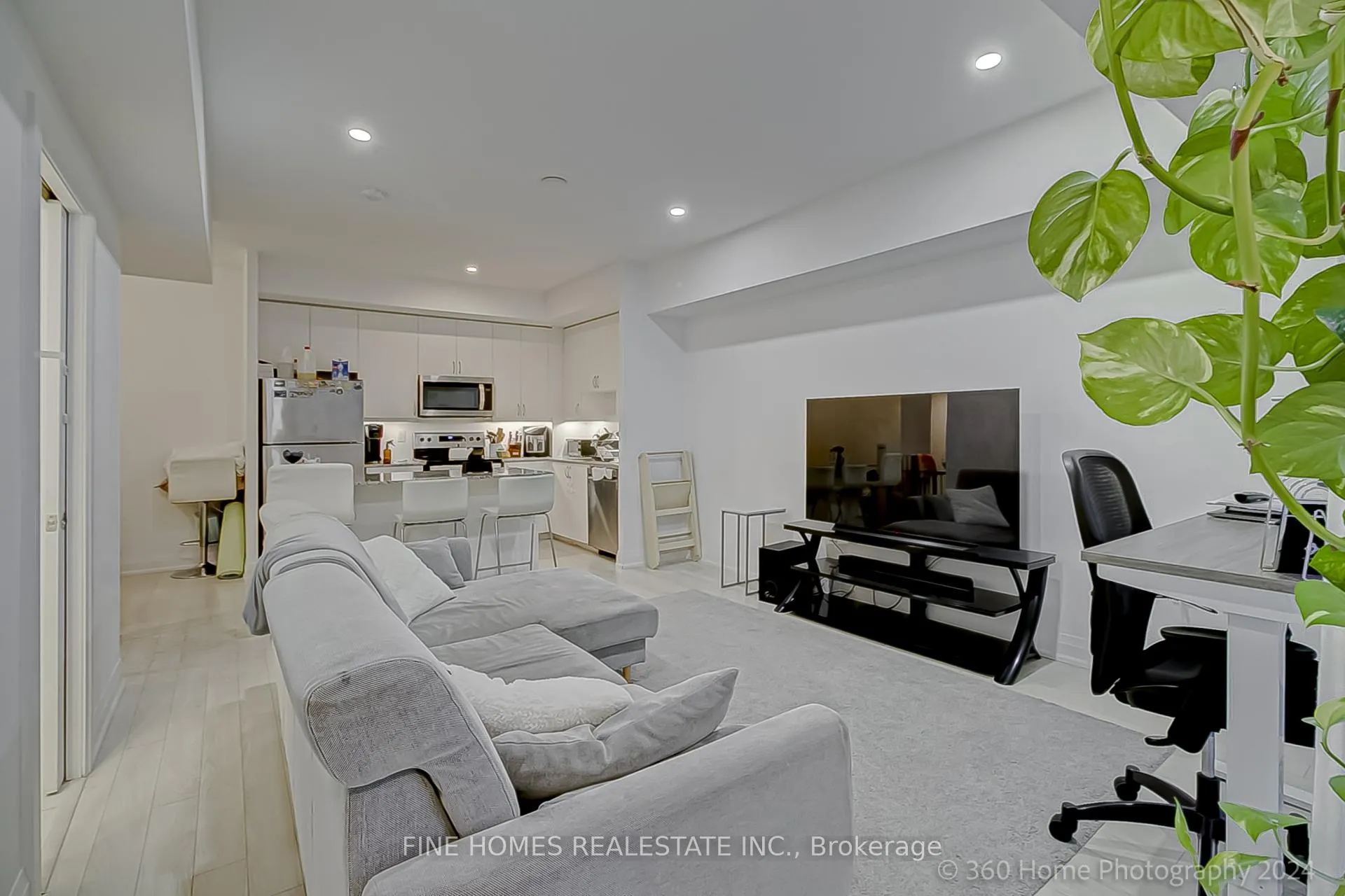 Photo 12 of Unit C1002, 5299 Highway 7 Road, Vaughan, Vaughan Grove — HOMEH