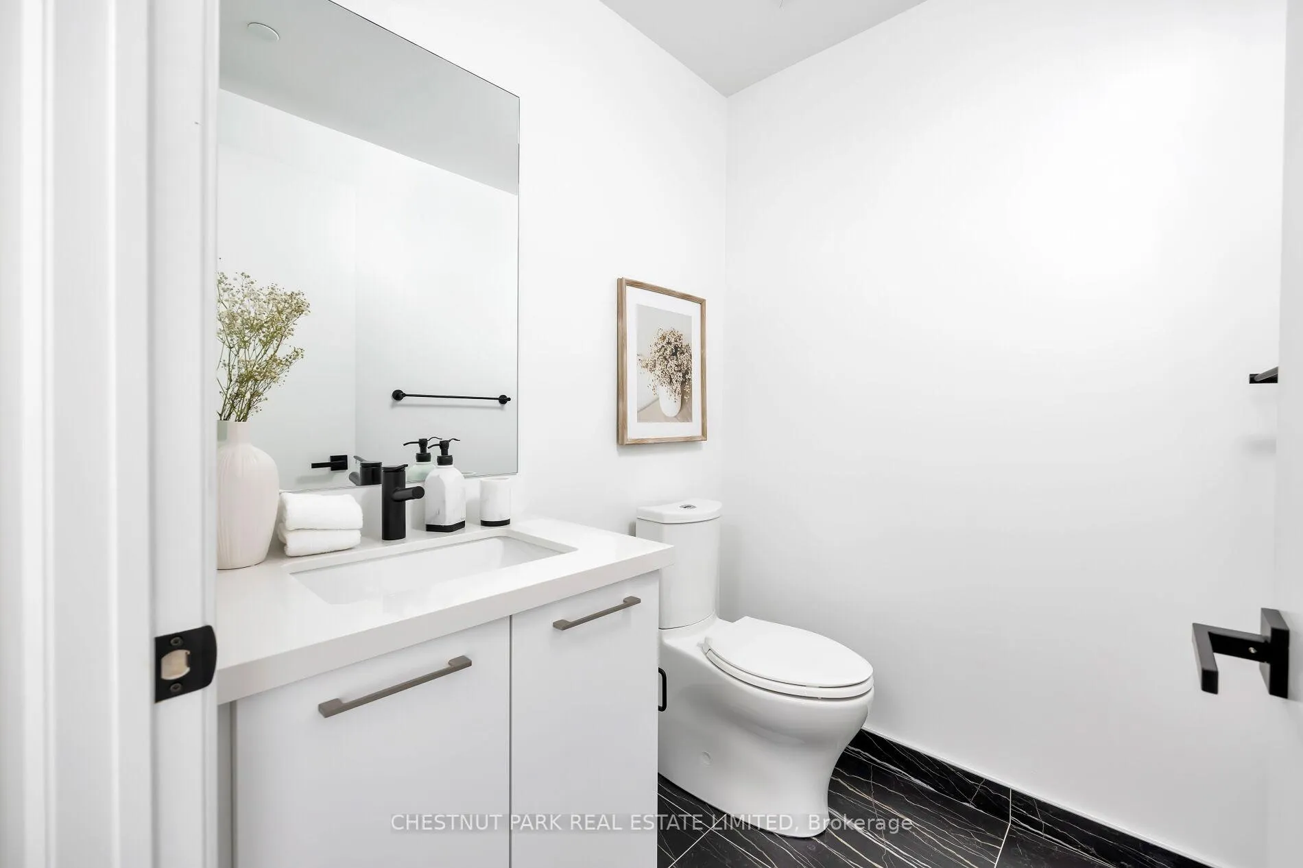 Photo 5 of Unit 1801, 33 Frederick Todd Way, Toronto, Thorncliffe Park — HOMEH