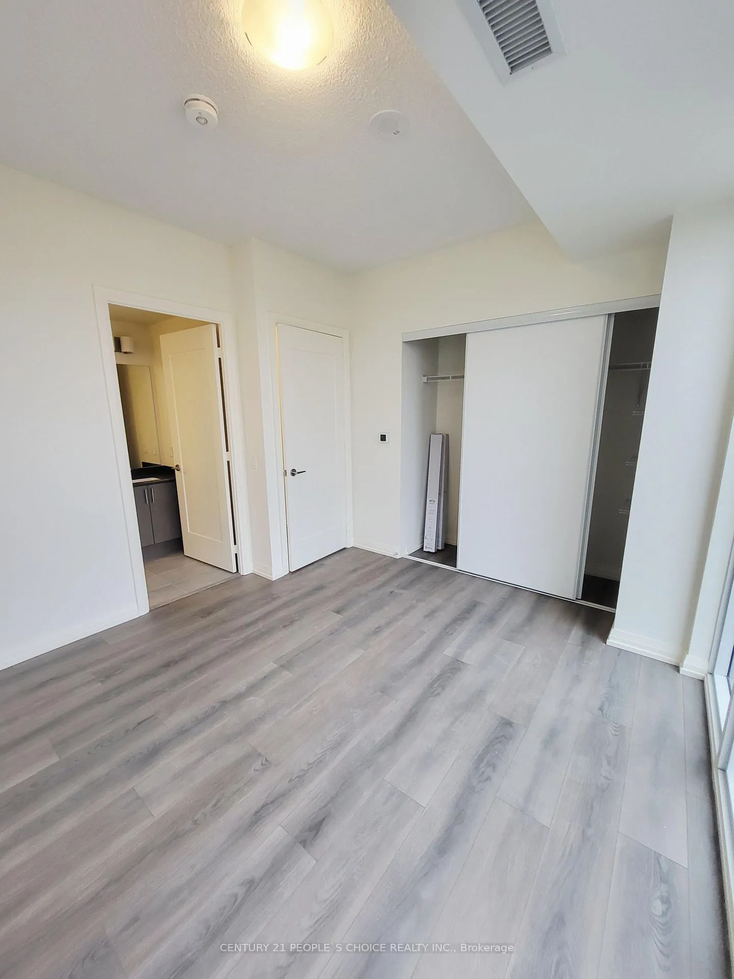 Photo 8 of Unit 309, 27 Korda Gate, Vaughan, Vellore Village — HOMEH