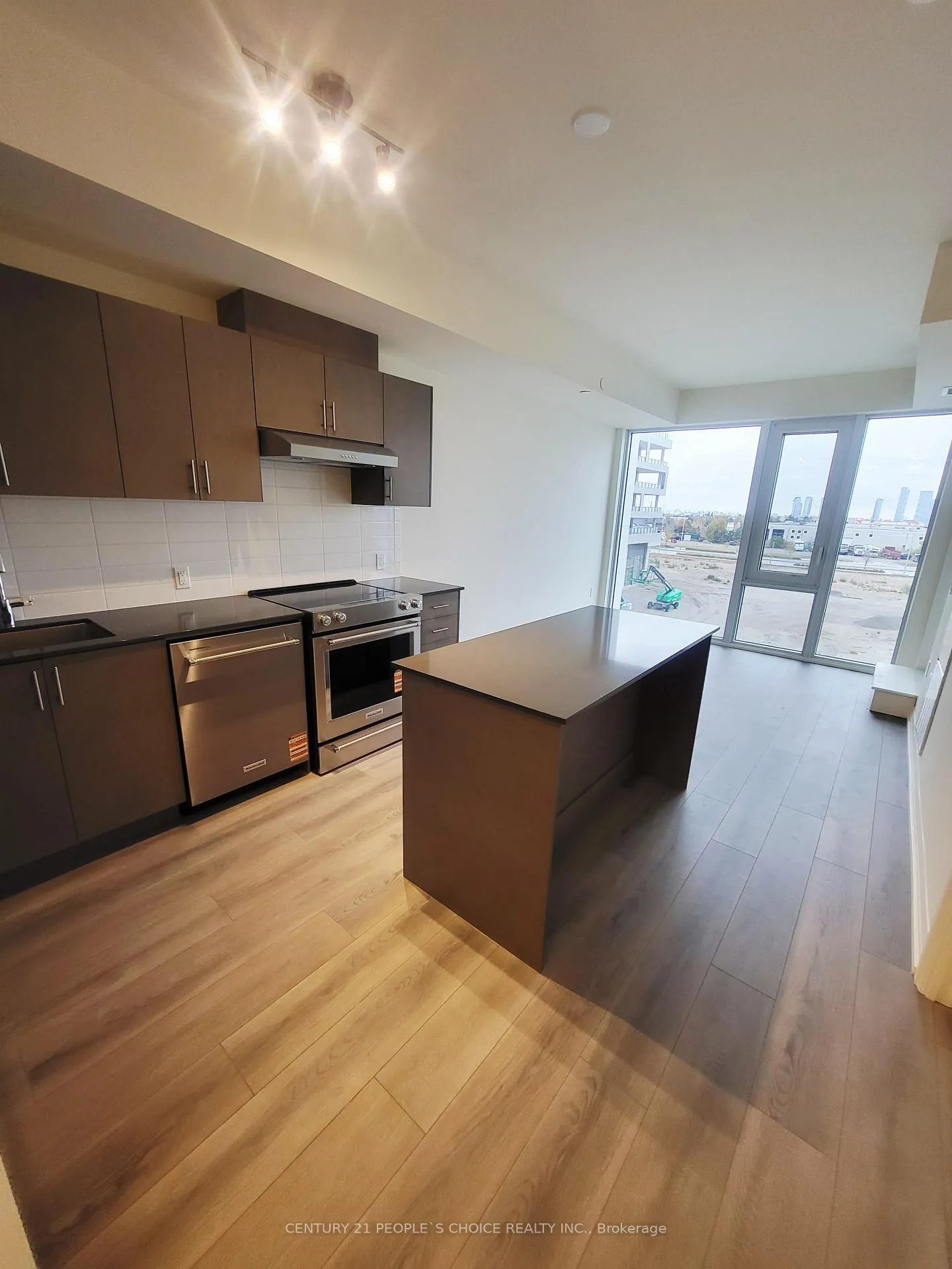 Photo 12 of Unit 309, 27 Korda Gate, Vaughan, Vellore Village — HOMEH