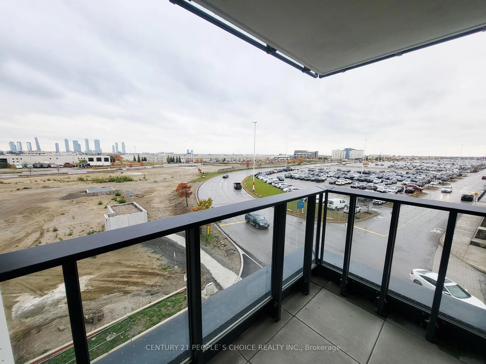 Photo 21 of Unit 309, 27 Korda Gate, Vaughan, Vellore Village — HOMEH